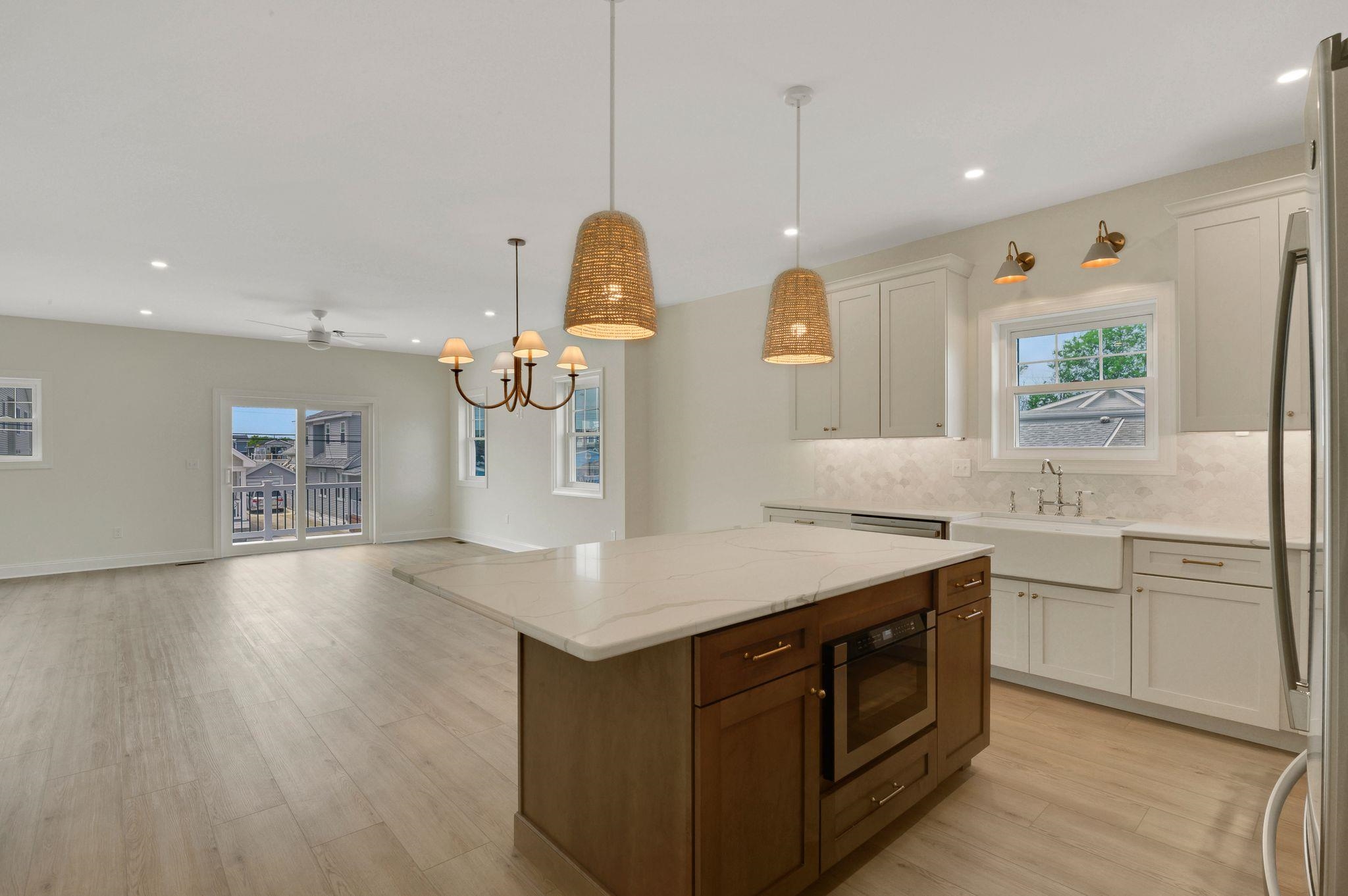 135 W Crocus Avenue