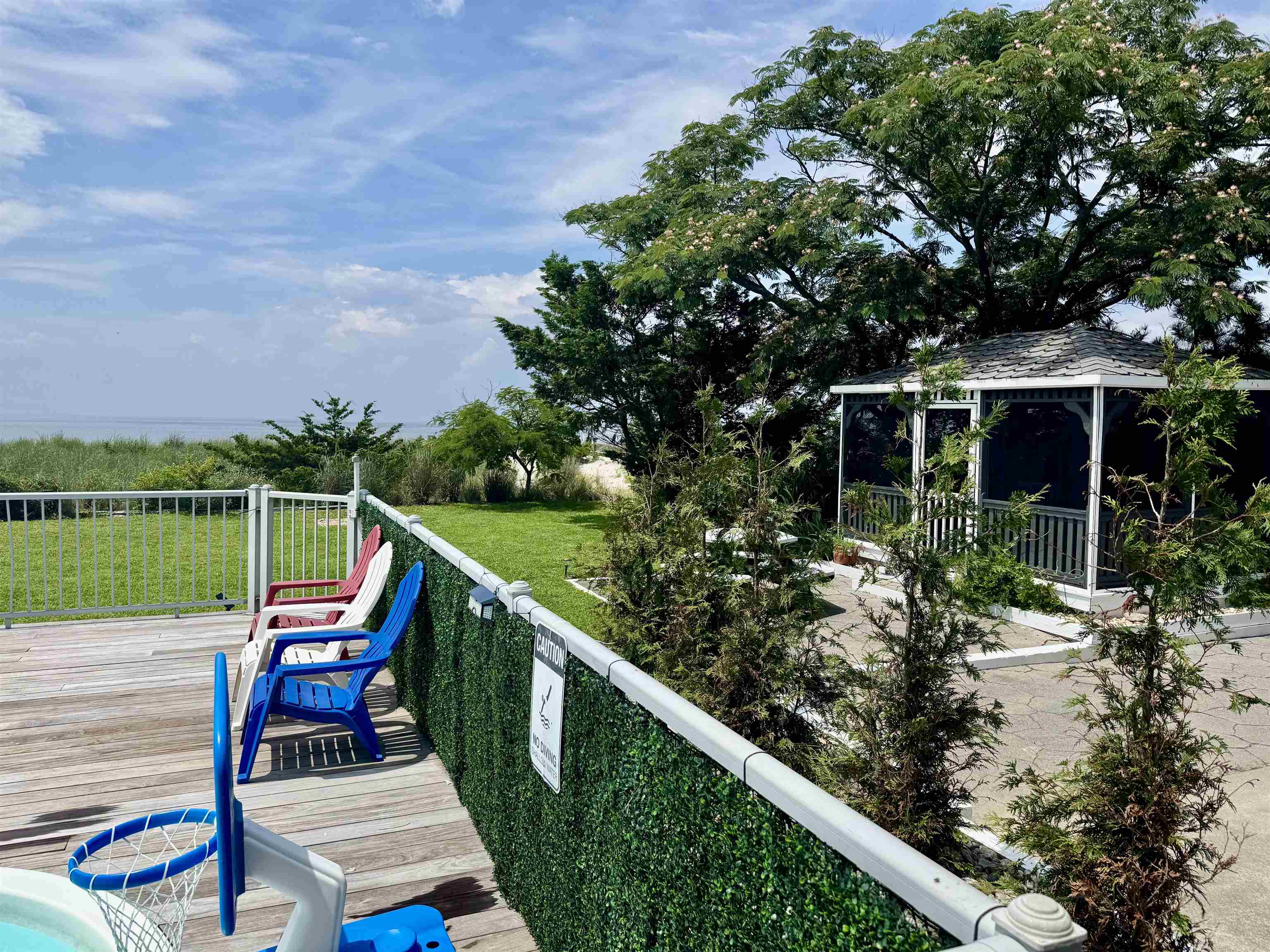 300 Pinetree Drive