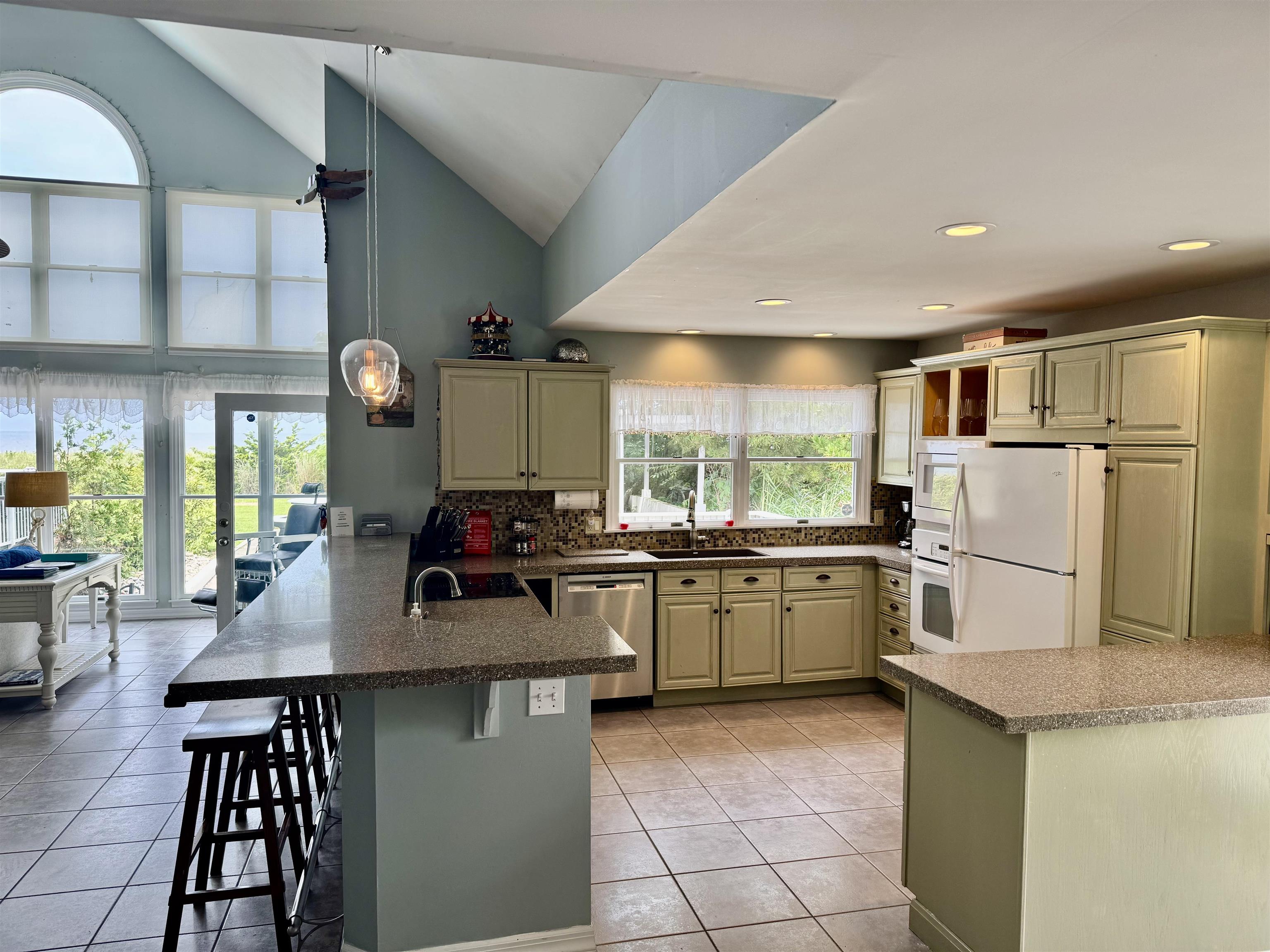 300 Pinetree Drive