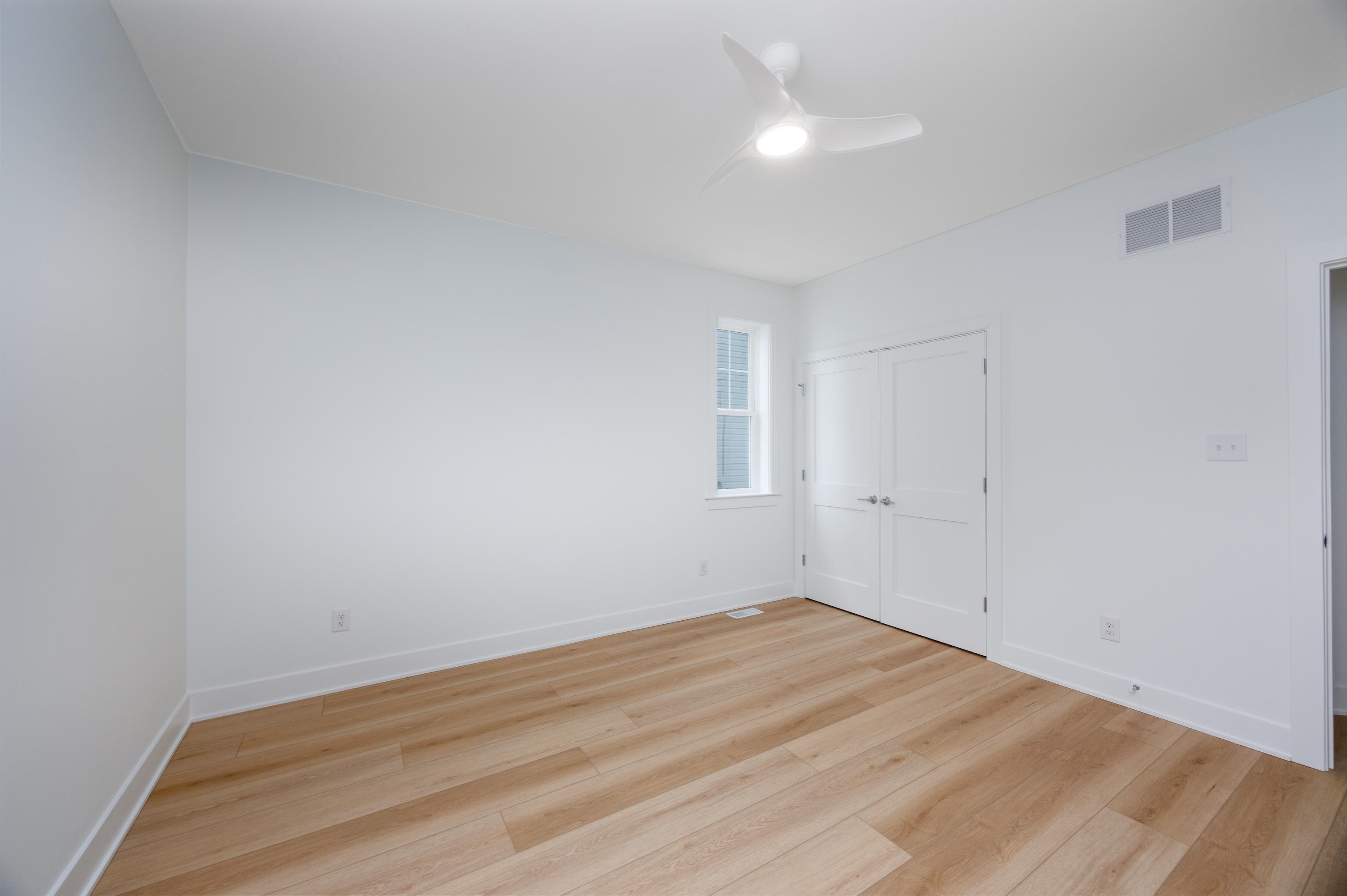 723 W Spruce Avenue