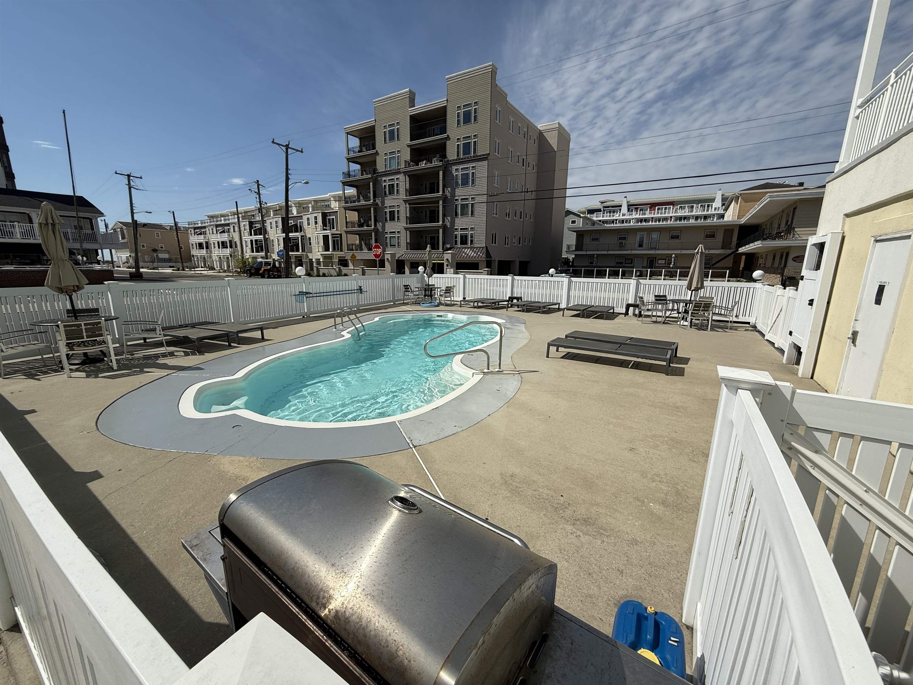 7504 Ocean Avenue - Picture 2