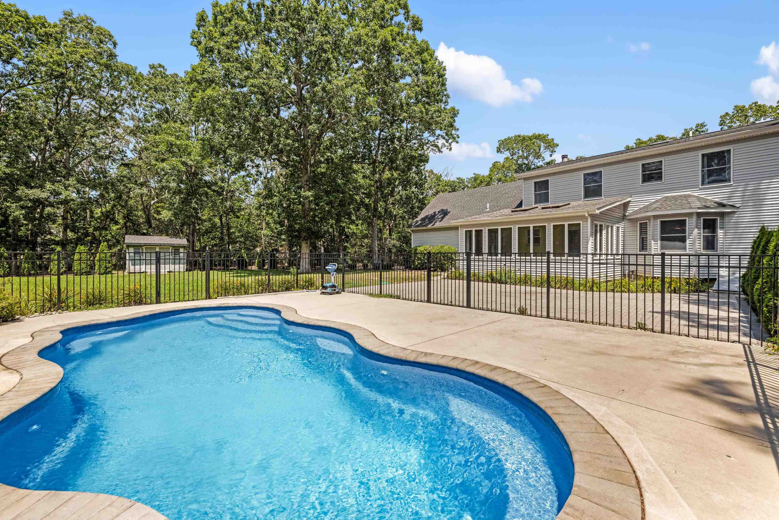 176 S Ravenwood Drive - Picture 5