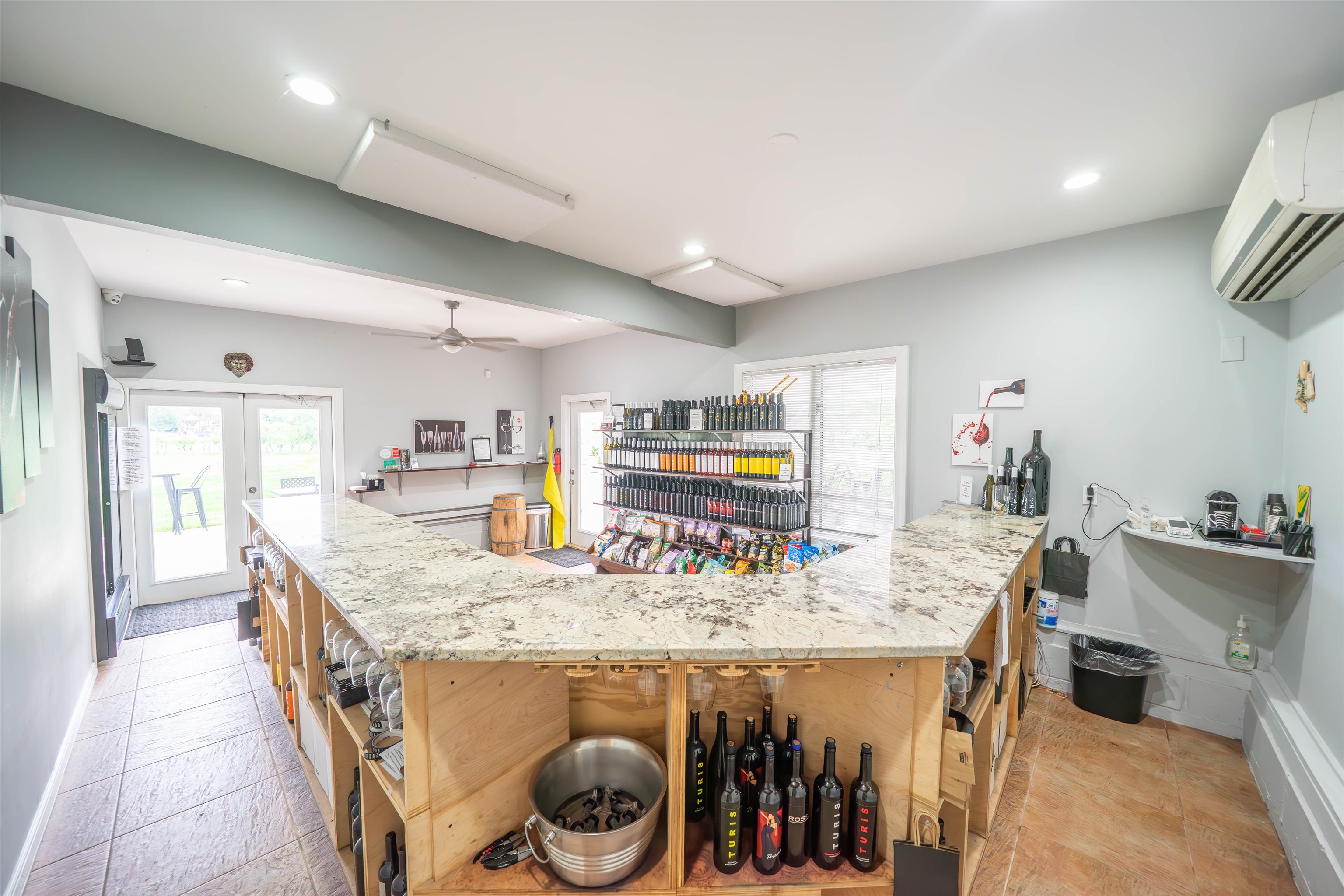 3911 Bayshore Road