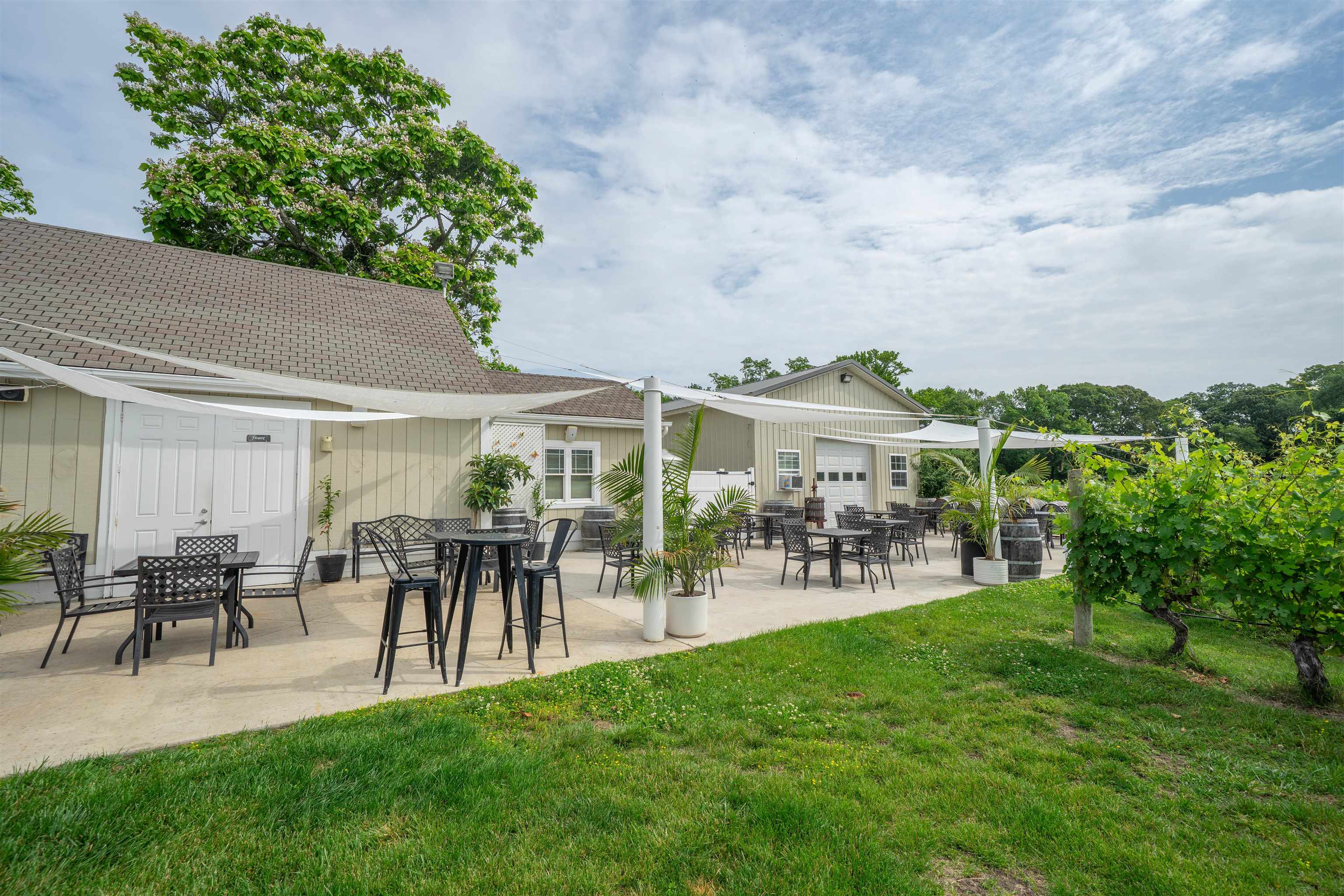3911 Bayshore Road