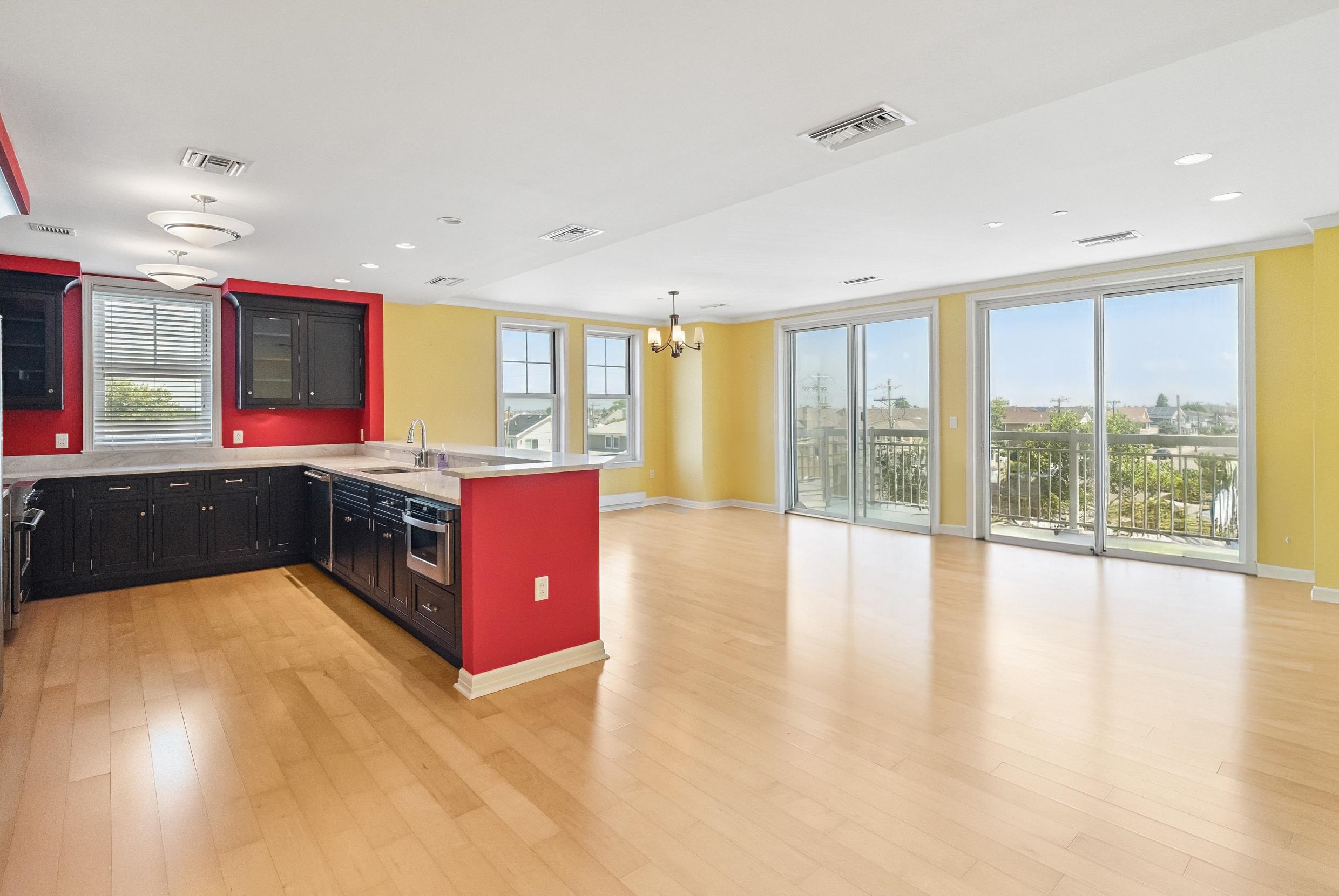 9601 Atlantic Avenue - Picture 1