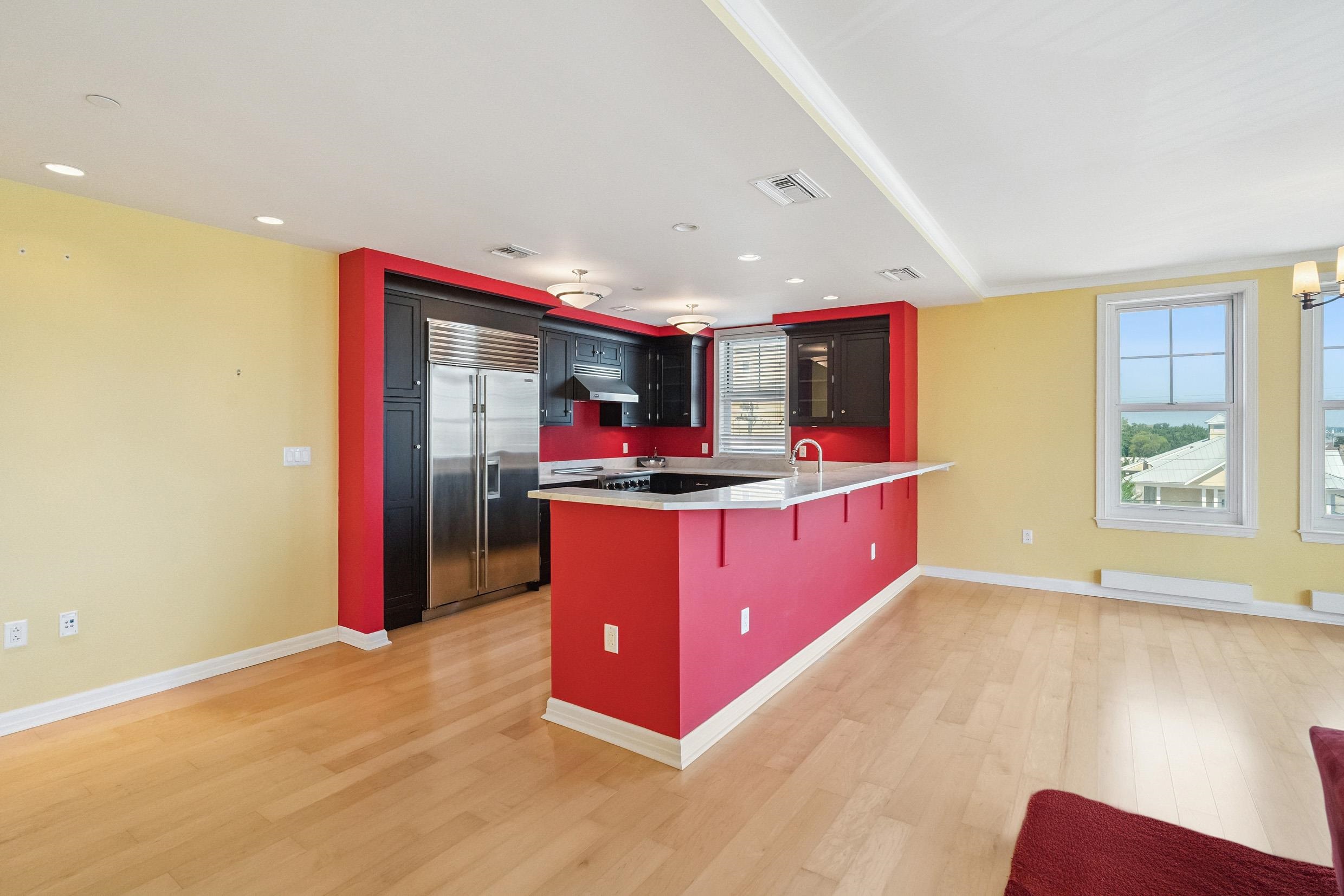 9601 Atlantic Avenue - Picture 3