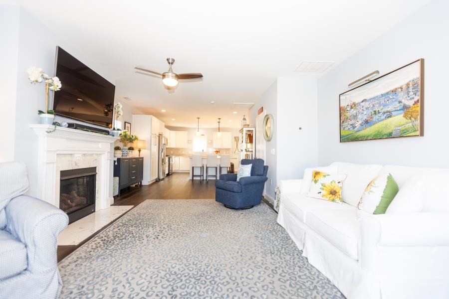 108 W 7th Avenue