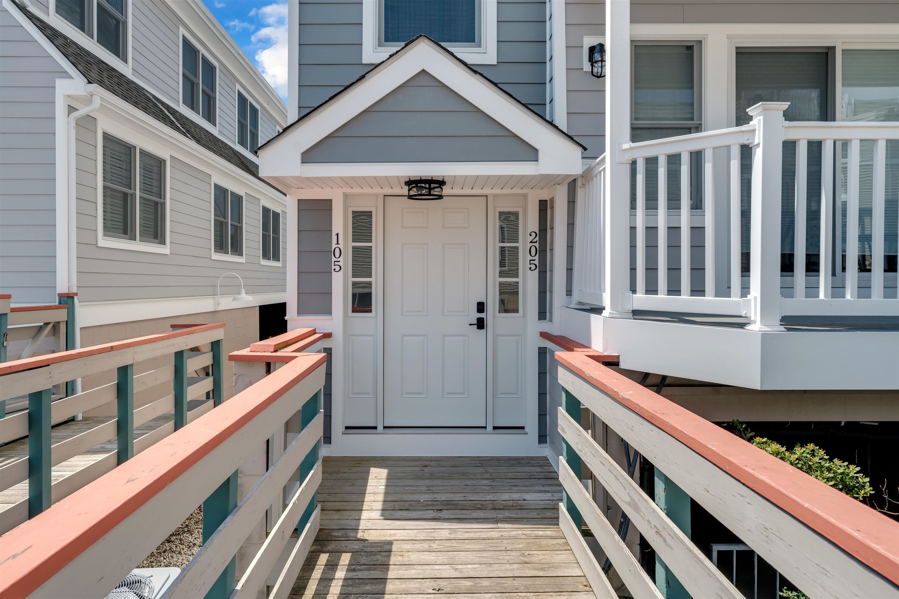 1520 Yacht Avenue - Picture 3