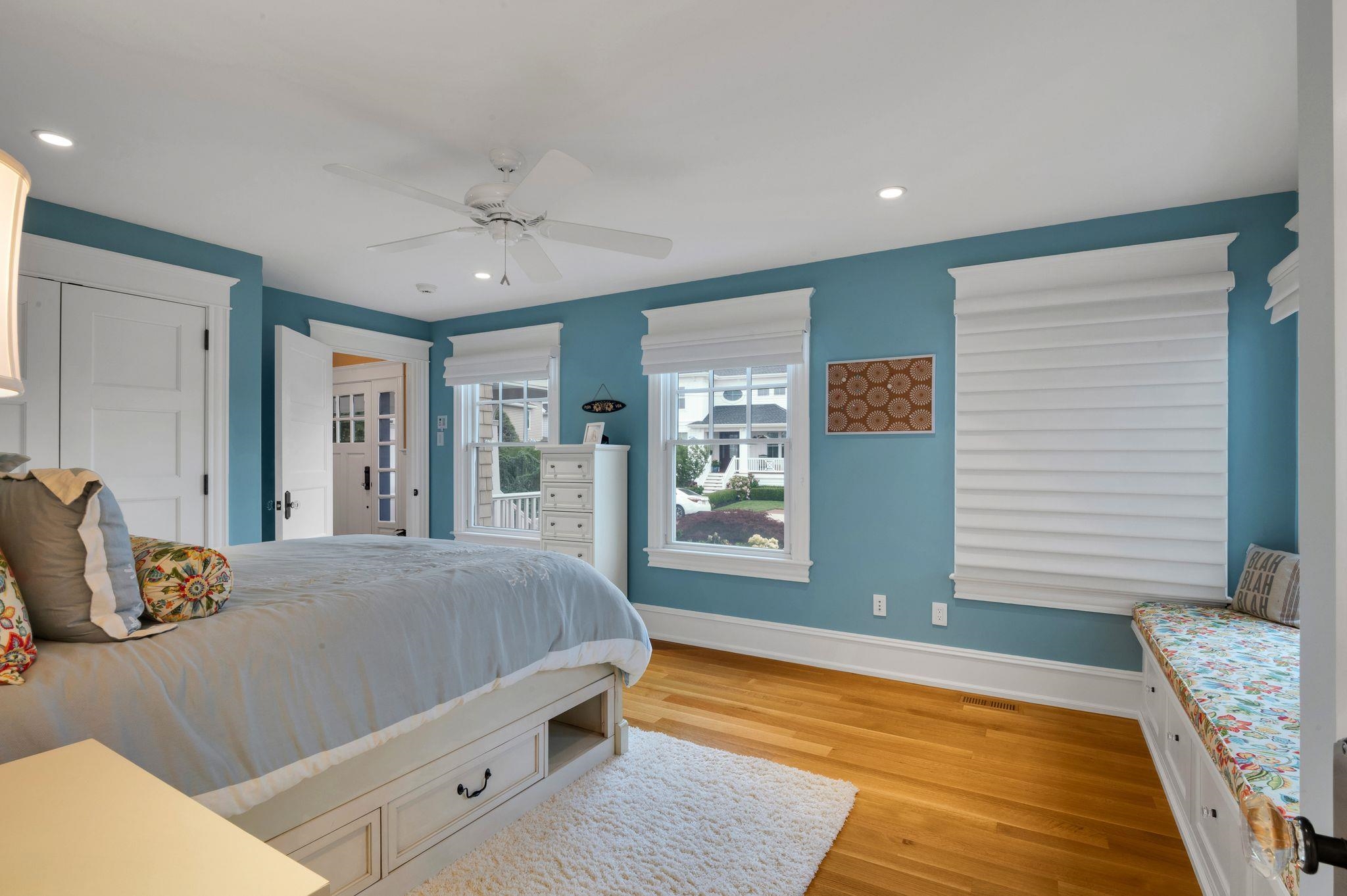 16 Harbor Road