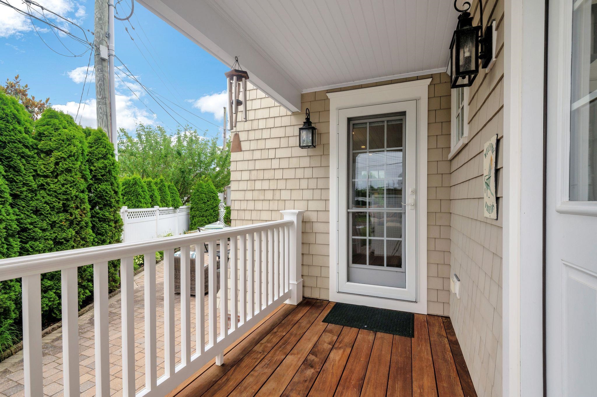 16 Harbor Road