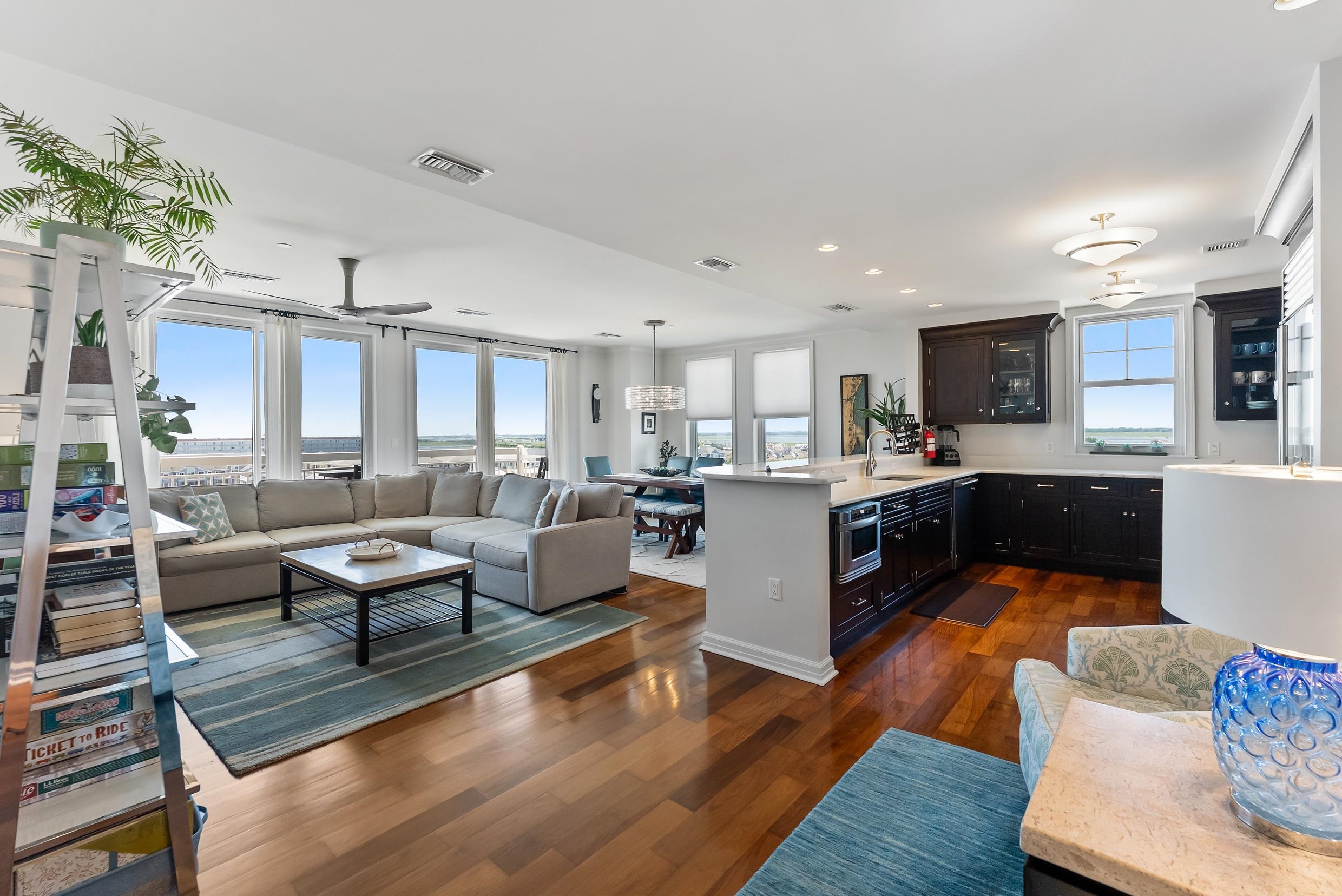 9601 Atlantic Avenue - Picture 1