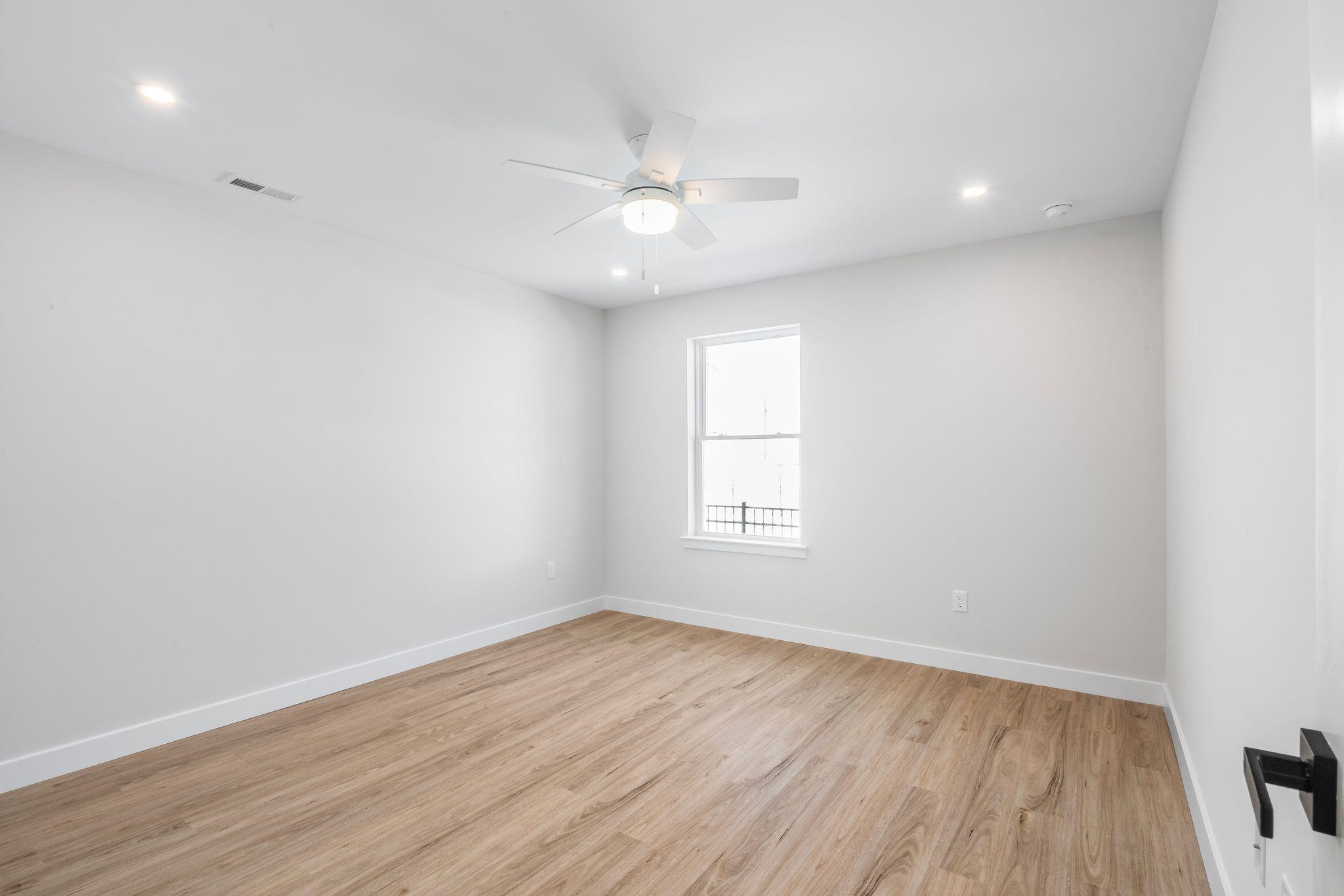 111 W Spencer Avenue - Picture 30