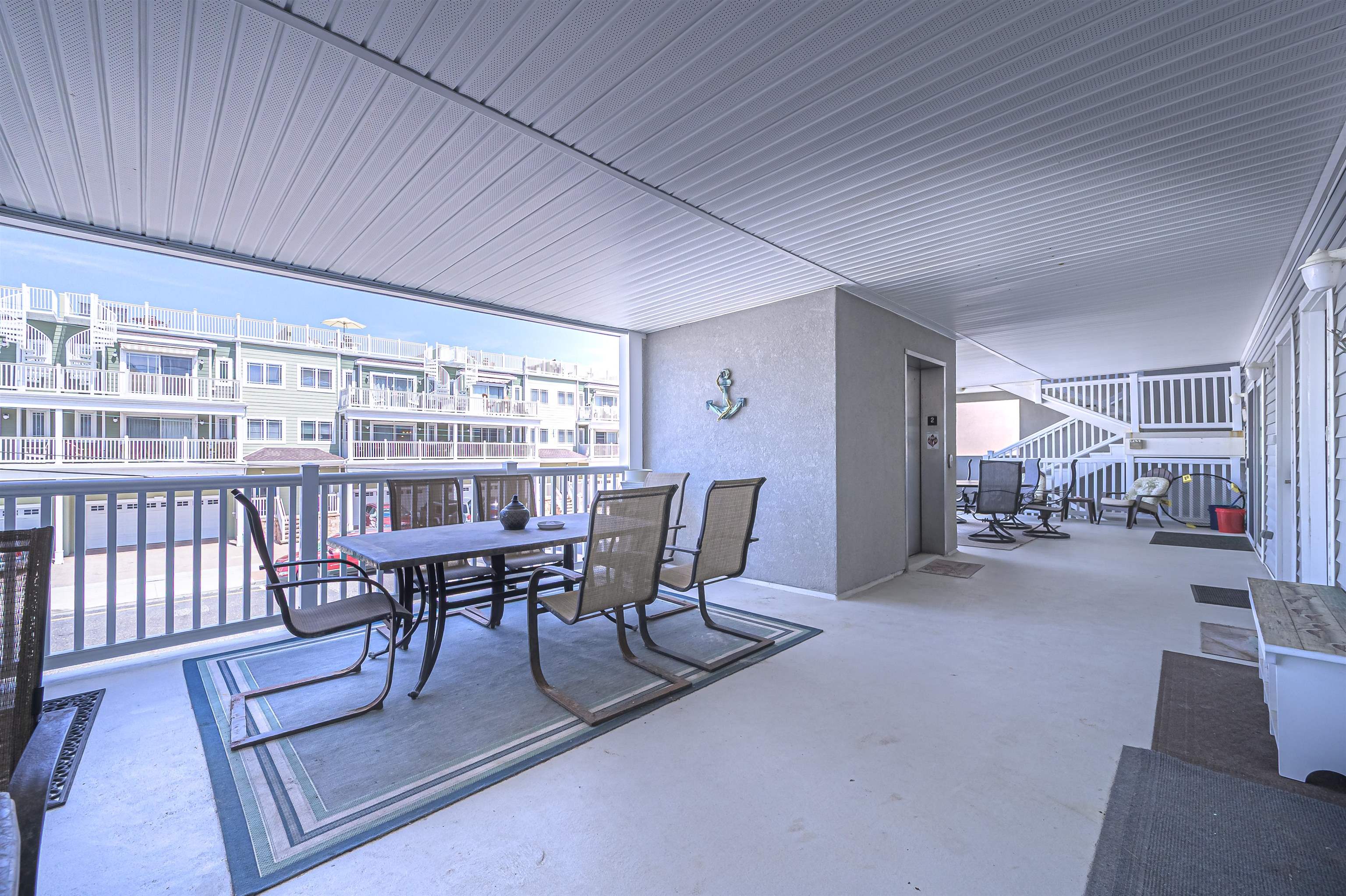 506 E 19th Avenue - Picture 3