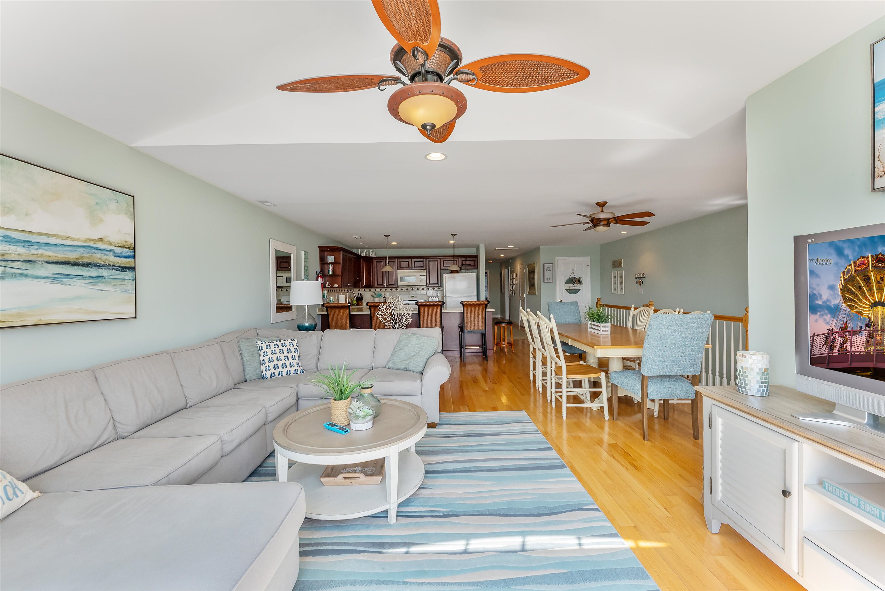 333 E 16th Avenue - Picture 4