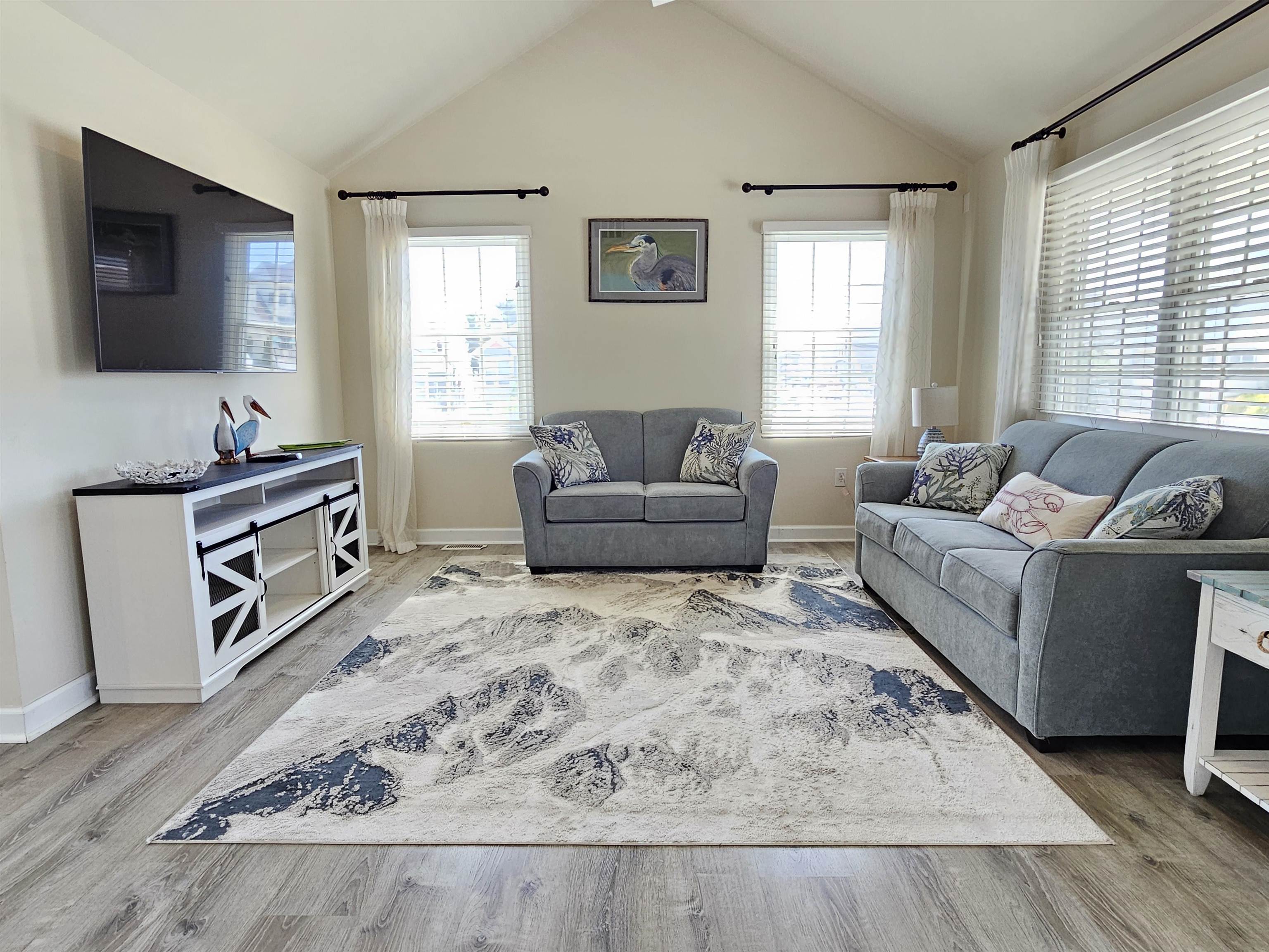 101 W Richmond Avenue - Picture 3