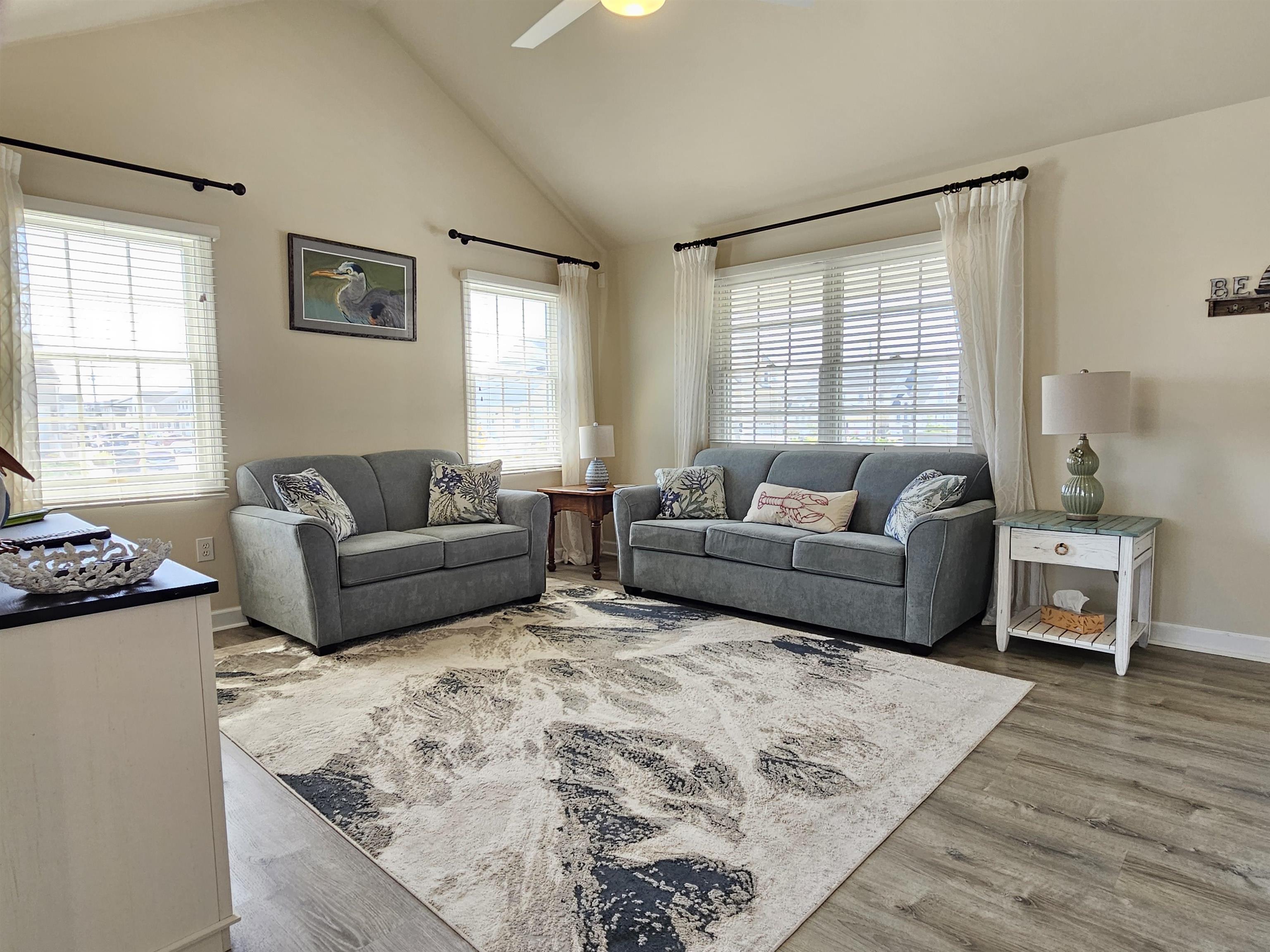101 W Richmond Avenue - Picture 4