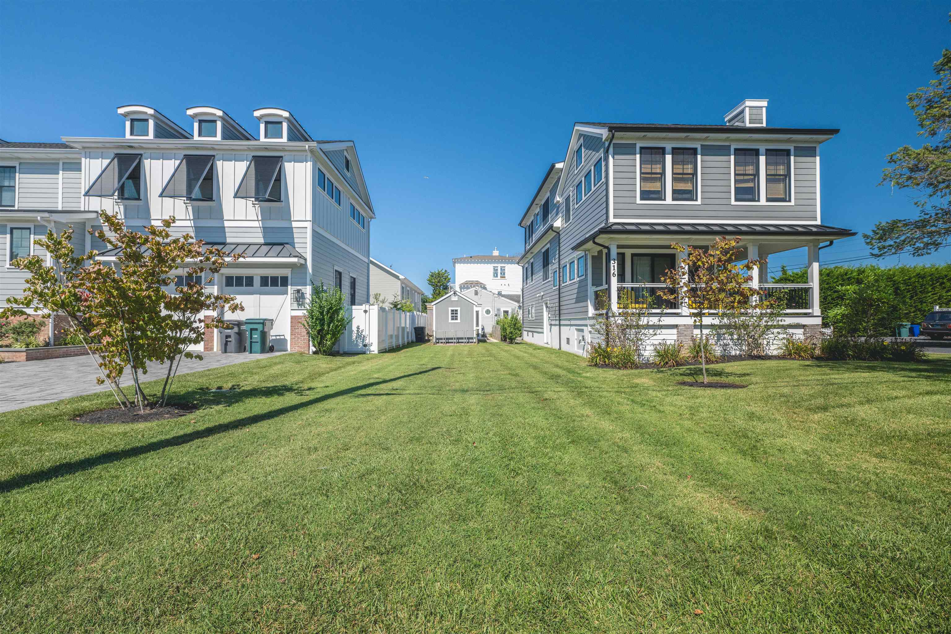6 W Congress Street