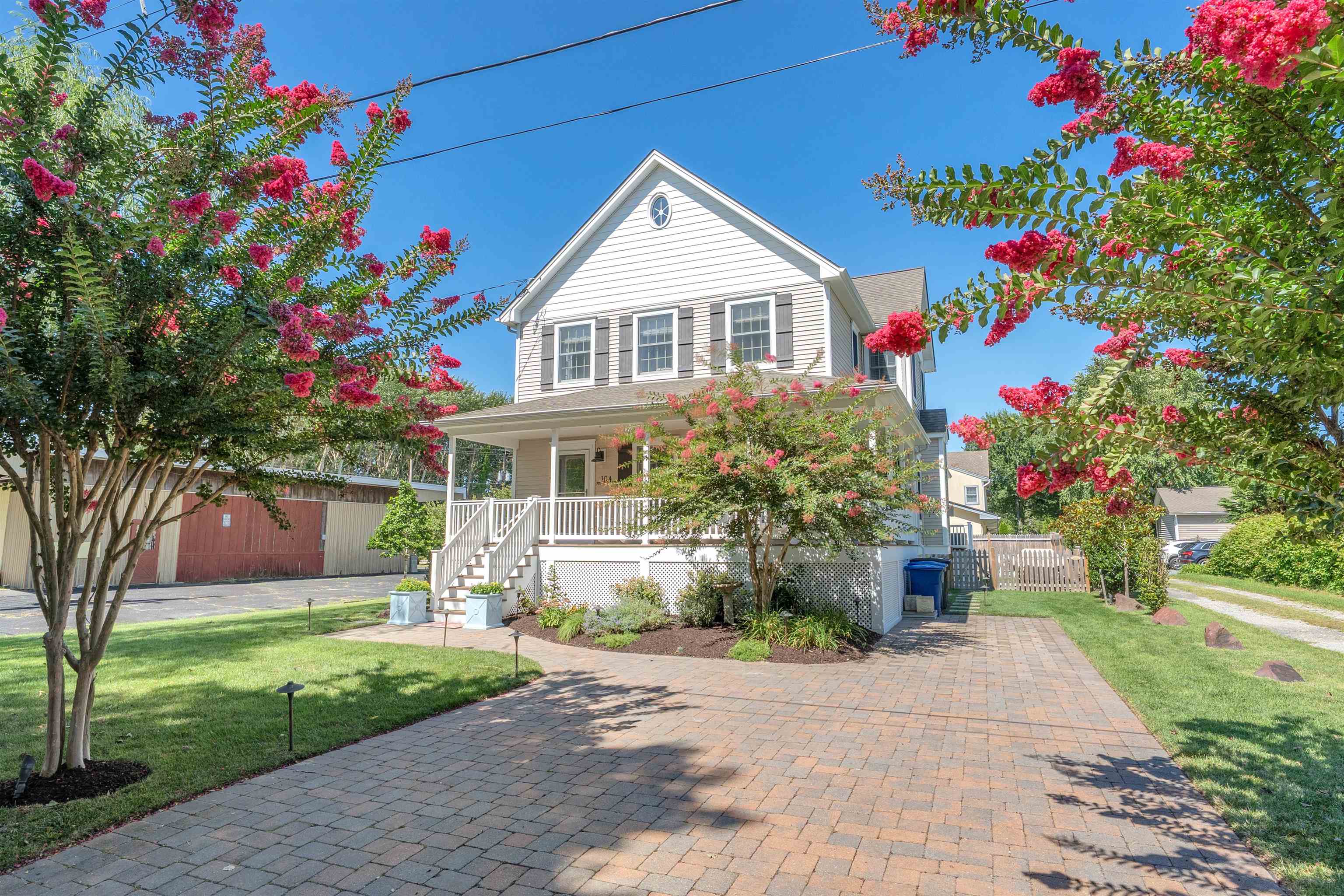 104 Atlantic Avenue - Picture 2