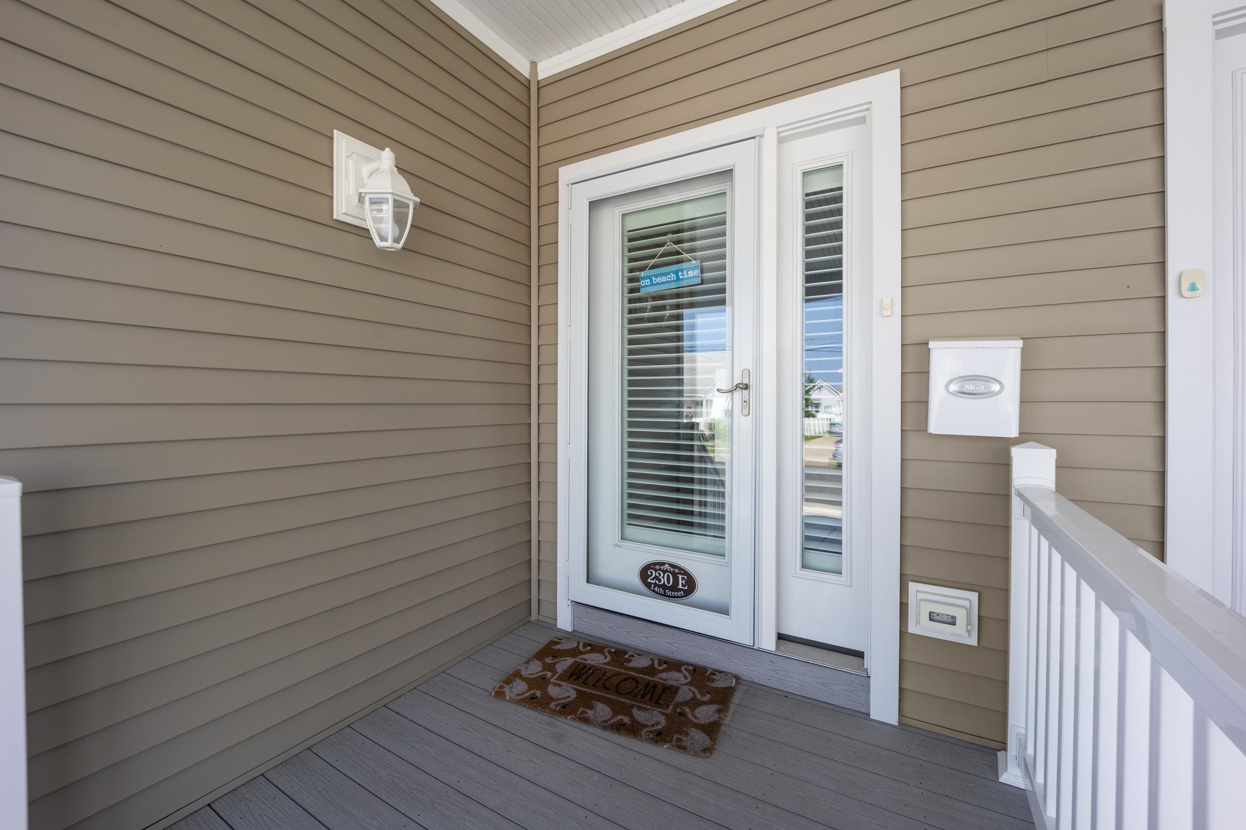 230 E 14th Avenue - Picture 2