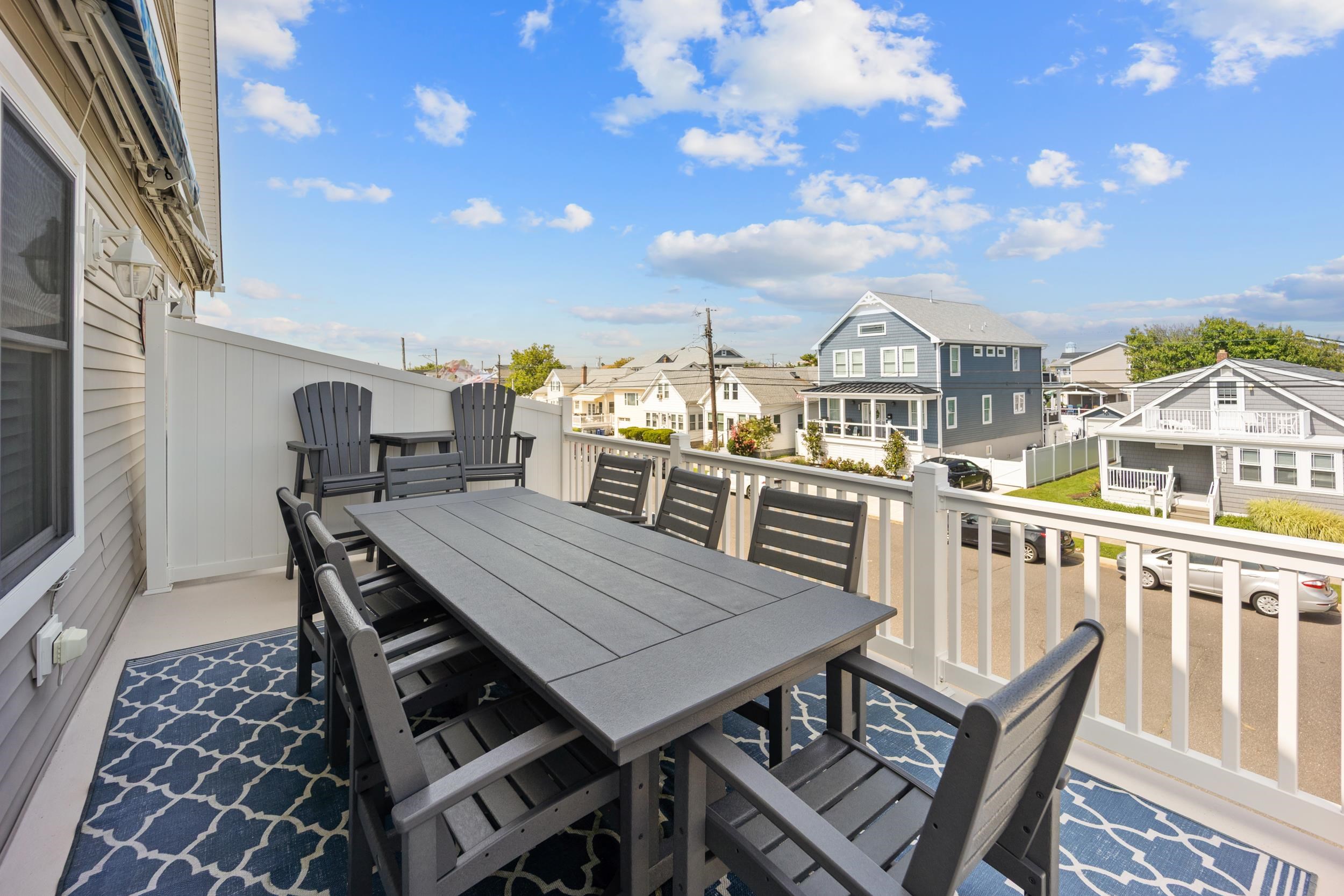 230 E 14th Avenue