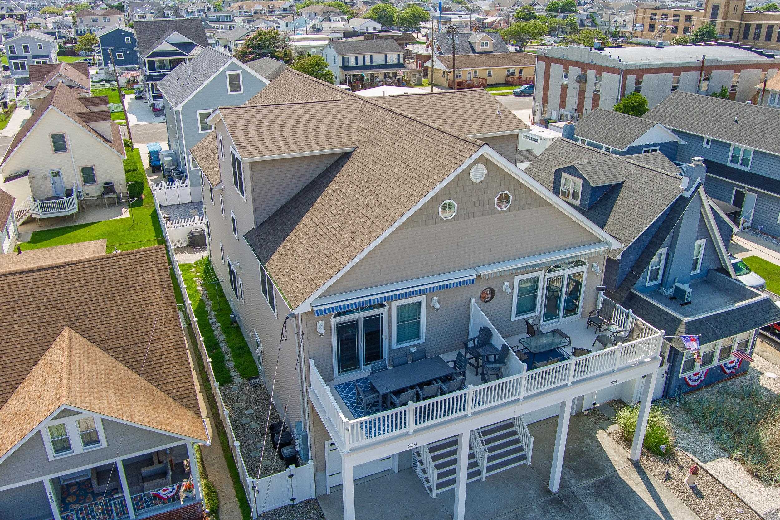 230 E 14th Avenue