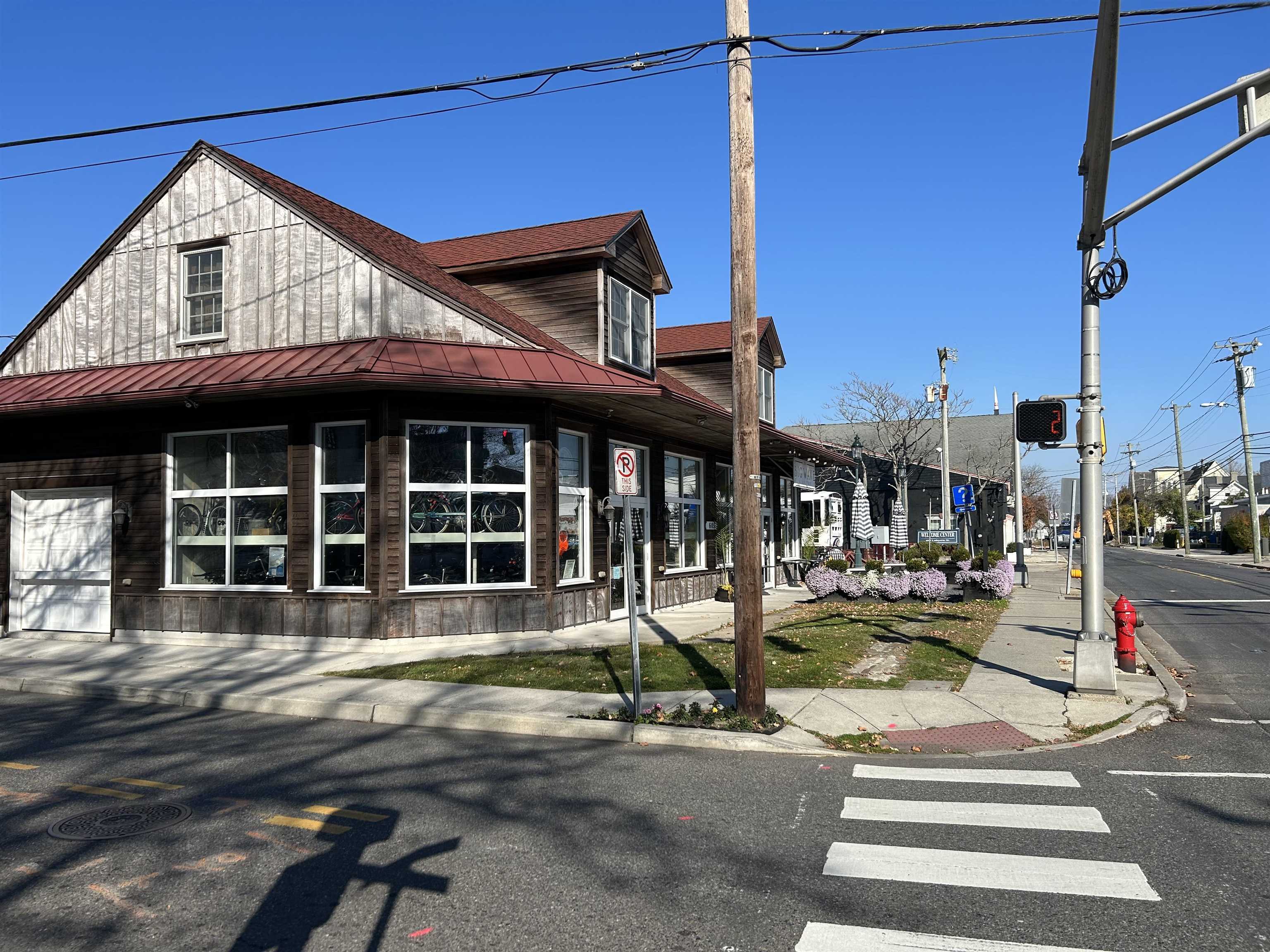 523 Lafayette Street