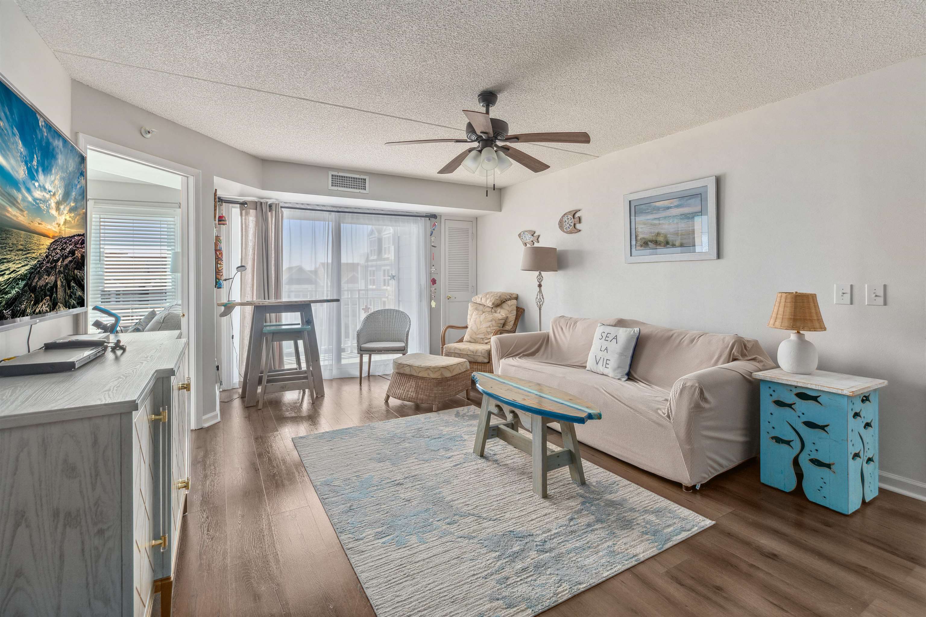 9907 Seapointe Boulevard - Picture 3
