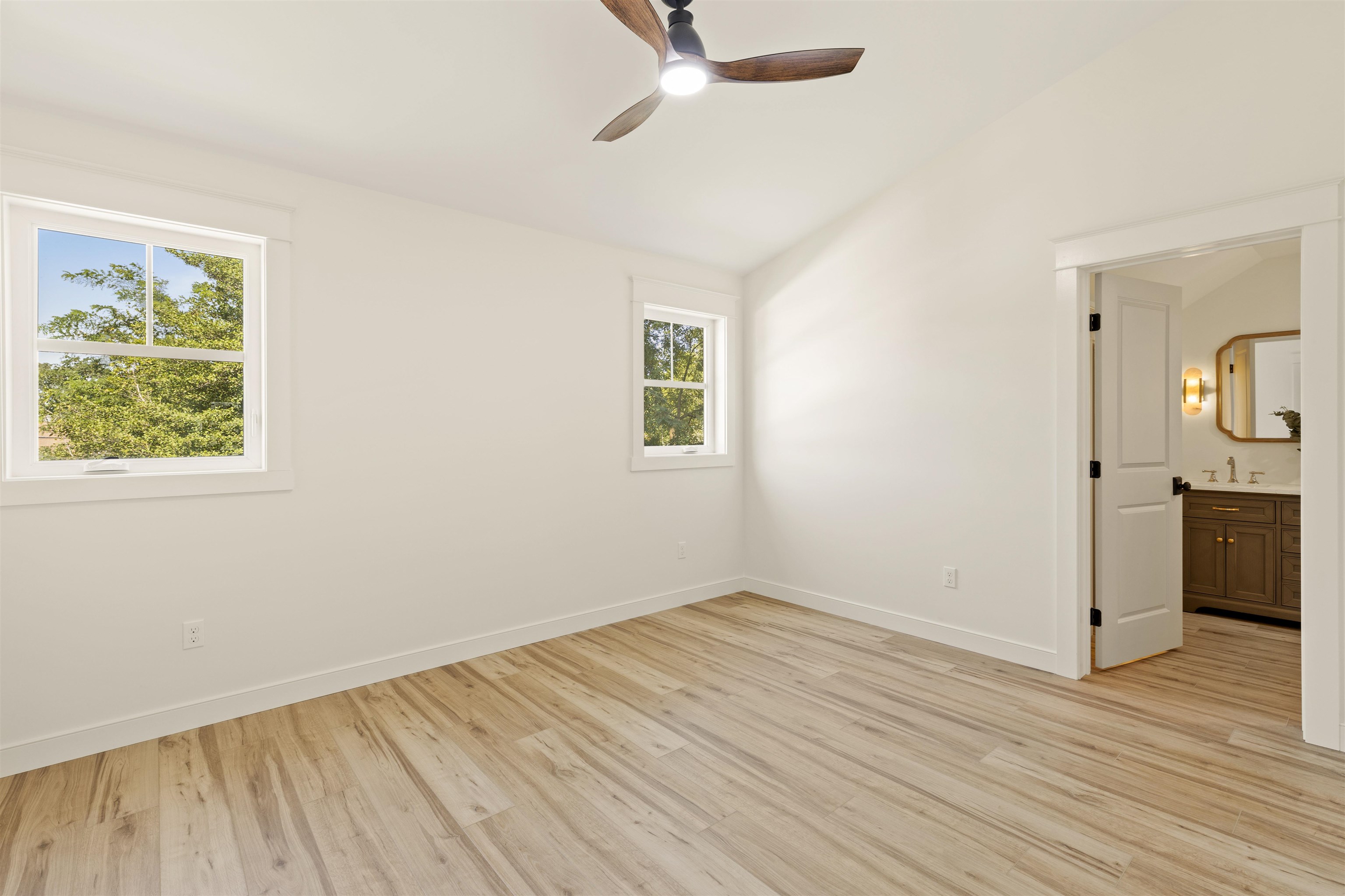 73 Ridgewood Avenue