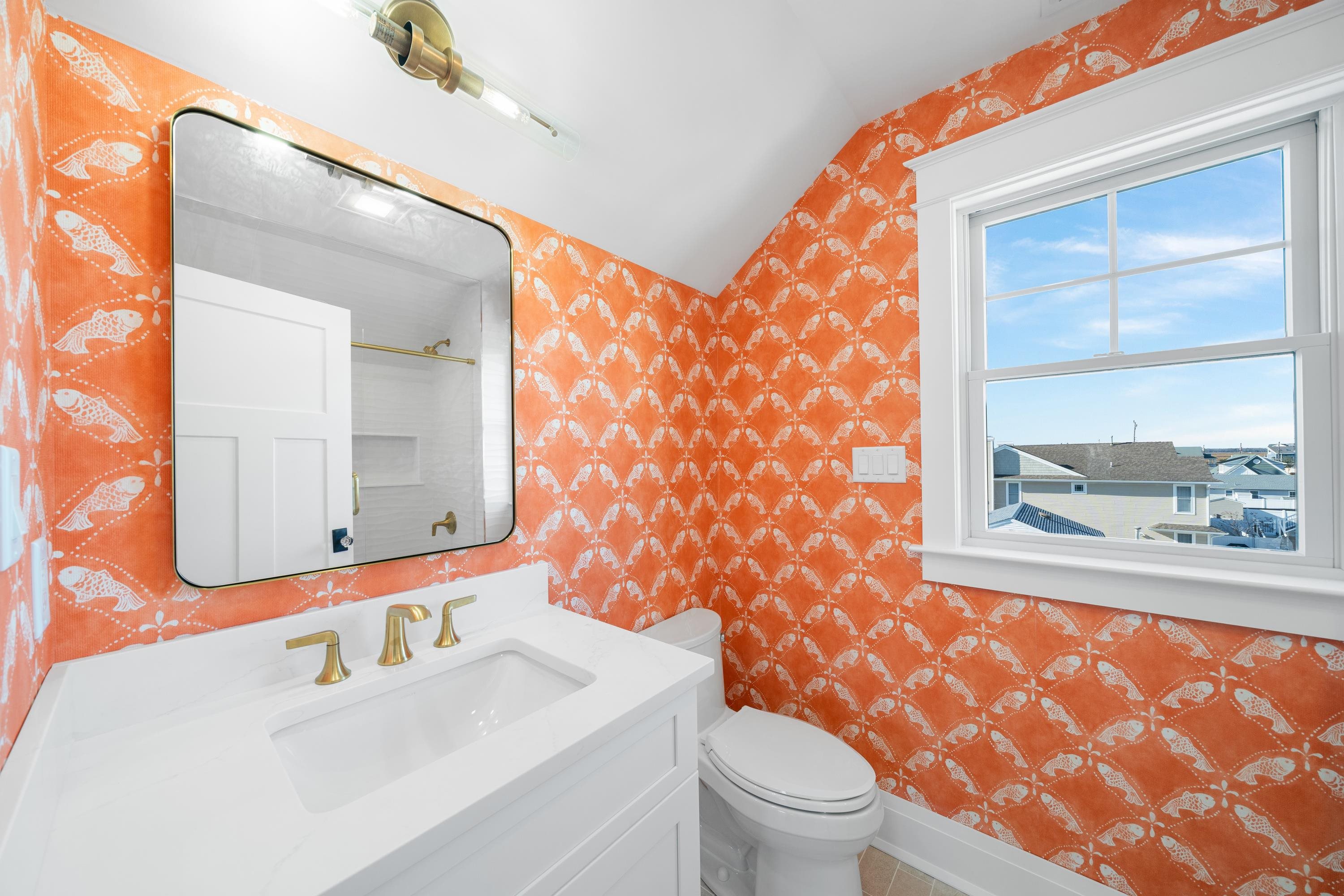 117 E Syracuse Avenue