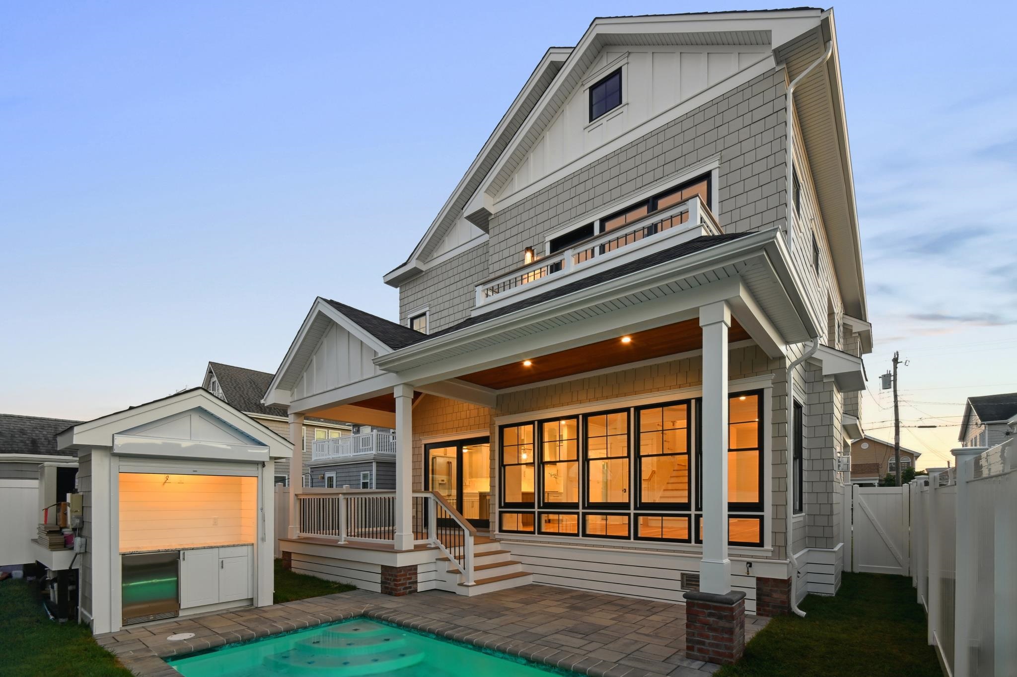 117 E Syracuse Avenue