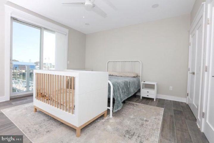 633 W Burk Avenue