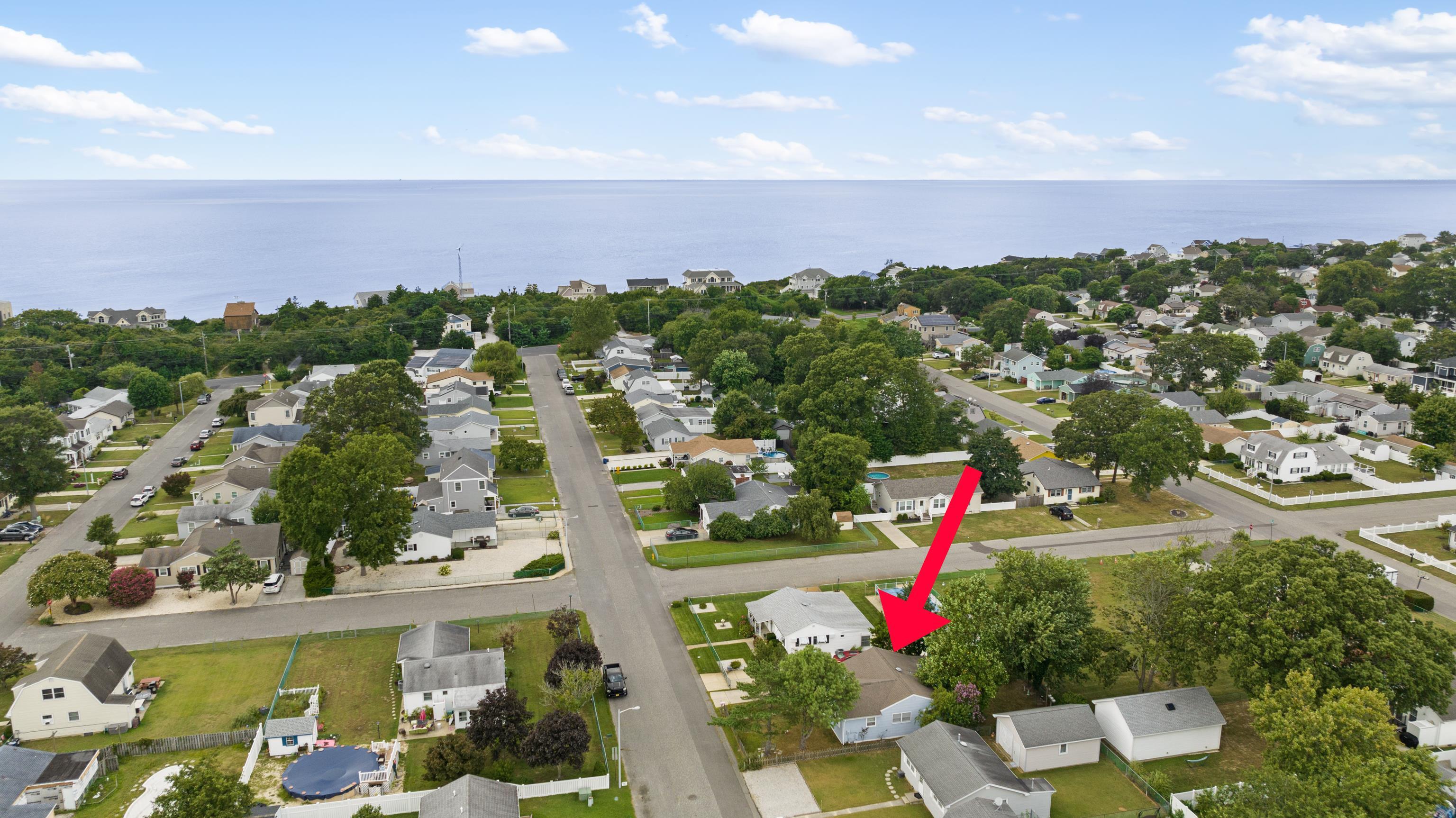 221 Cedardale Avenue - Picture 2
