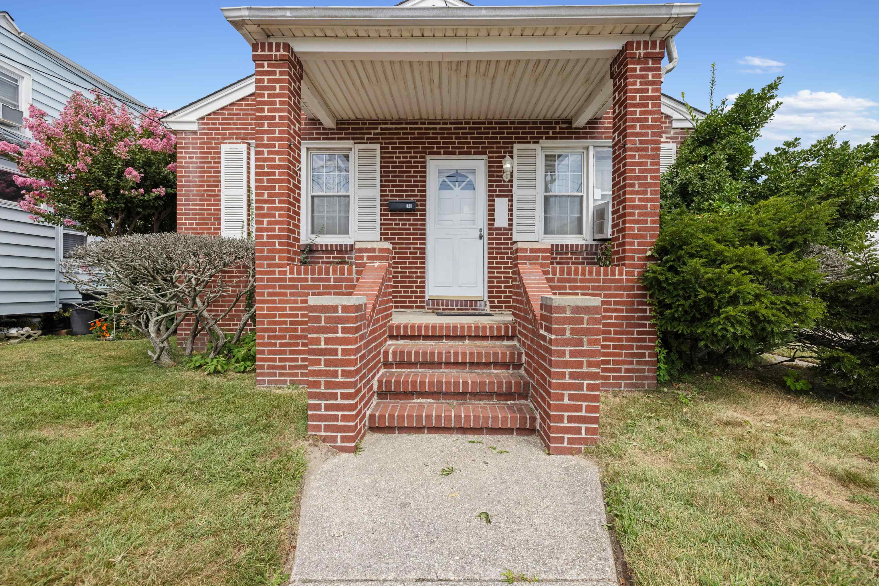425 E 15th Avenue - Picture 3