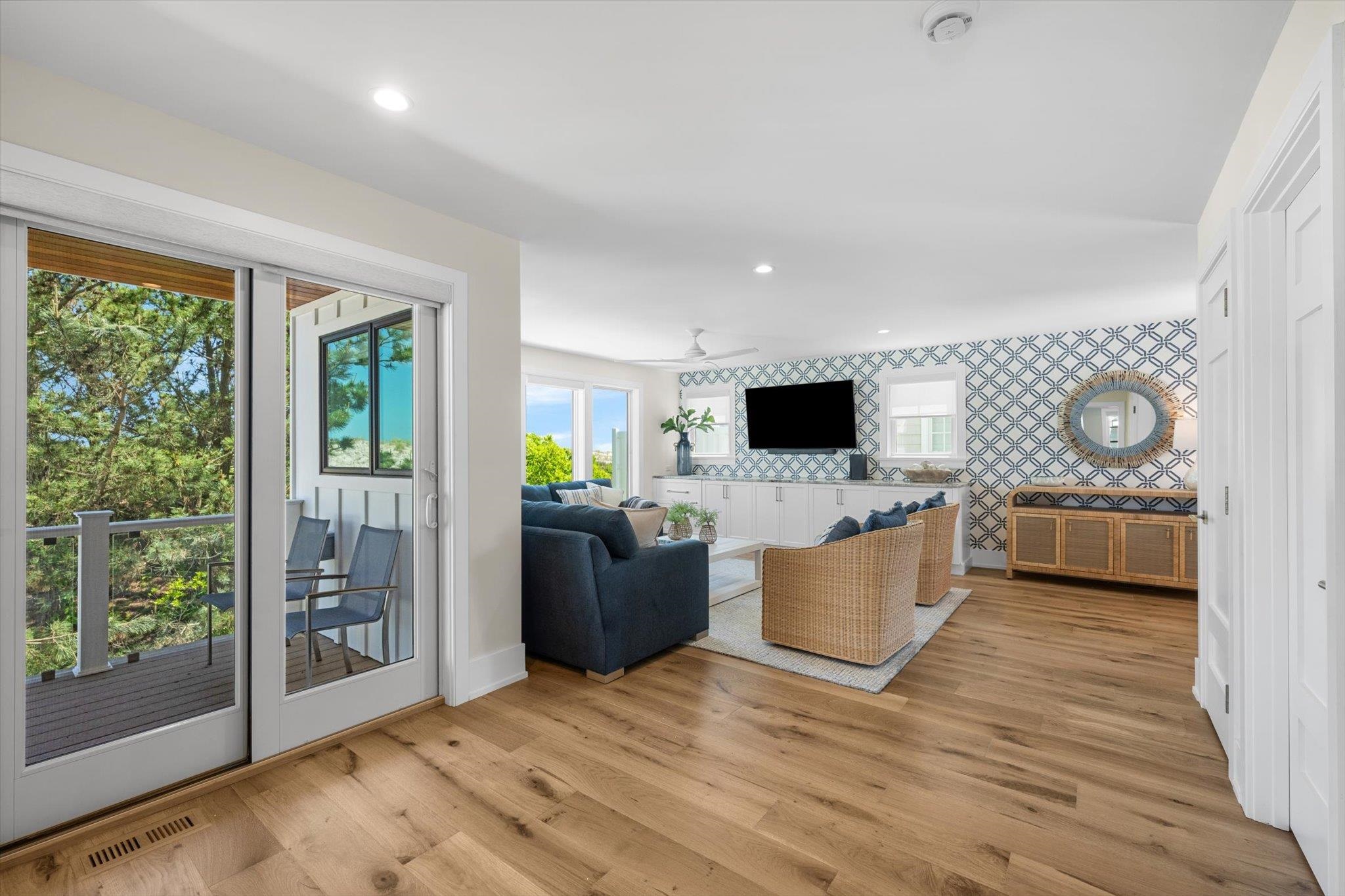 7701 Pleasure Avenue