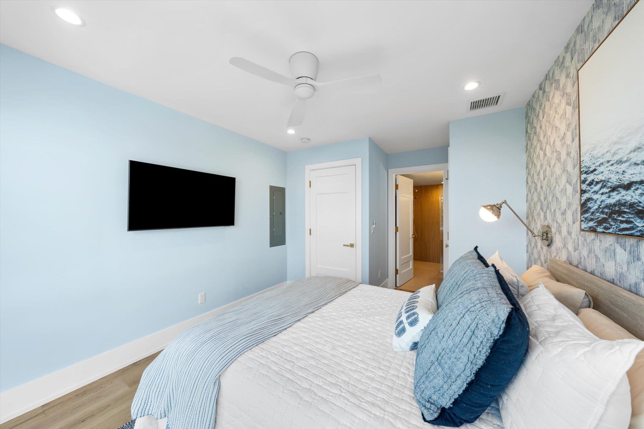 7701 Pleasure Avenue