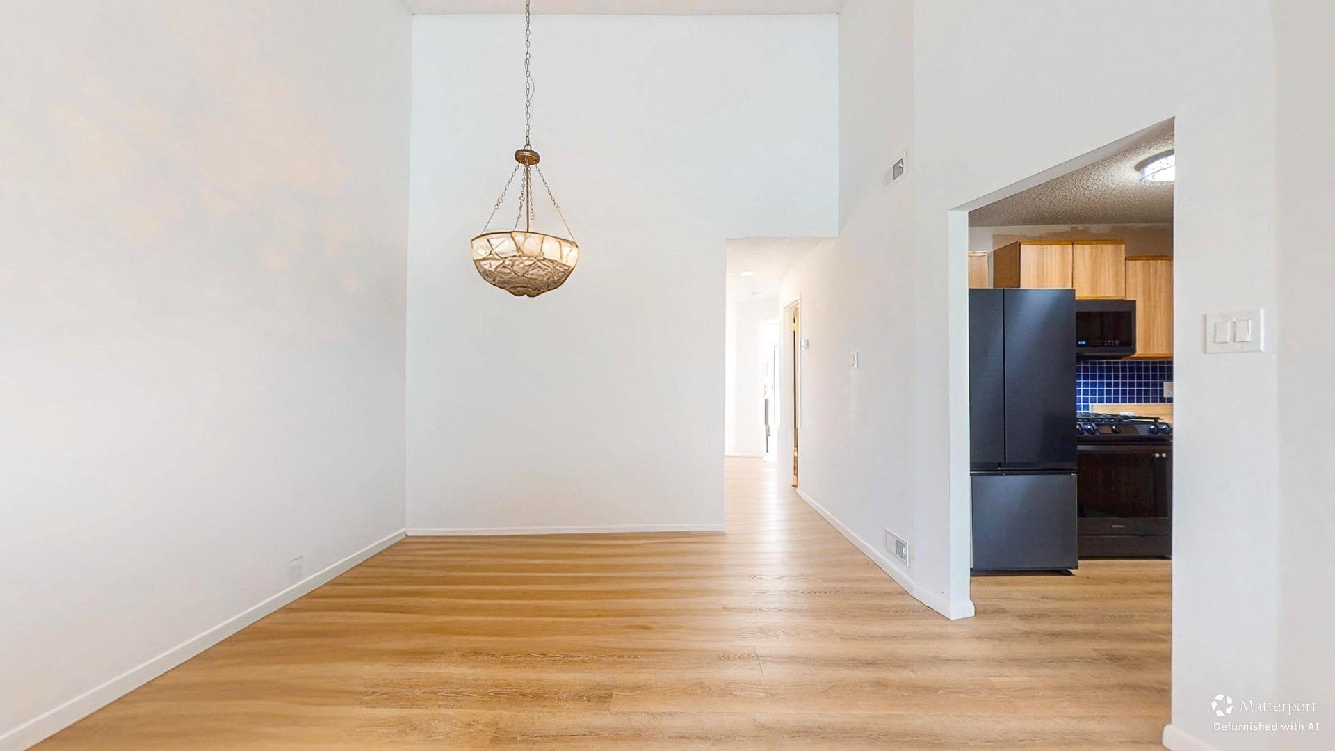 219 W 4th Avenue - Picture 3