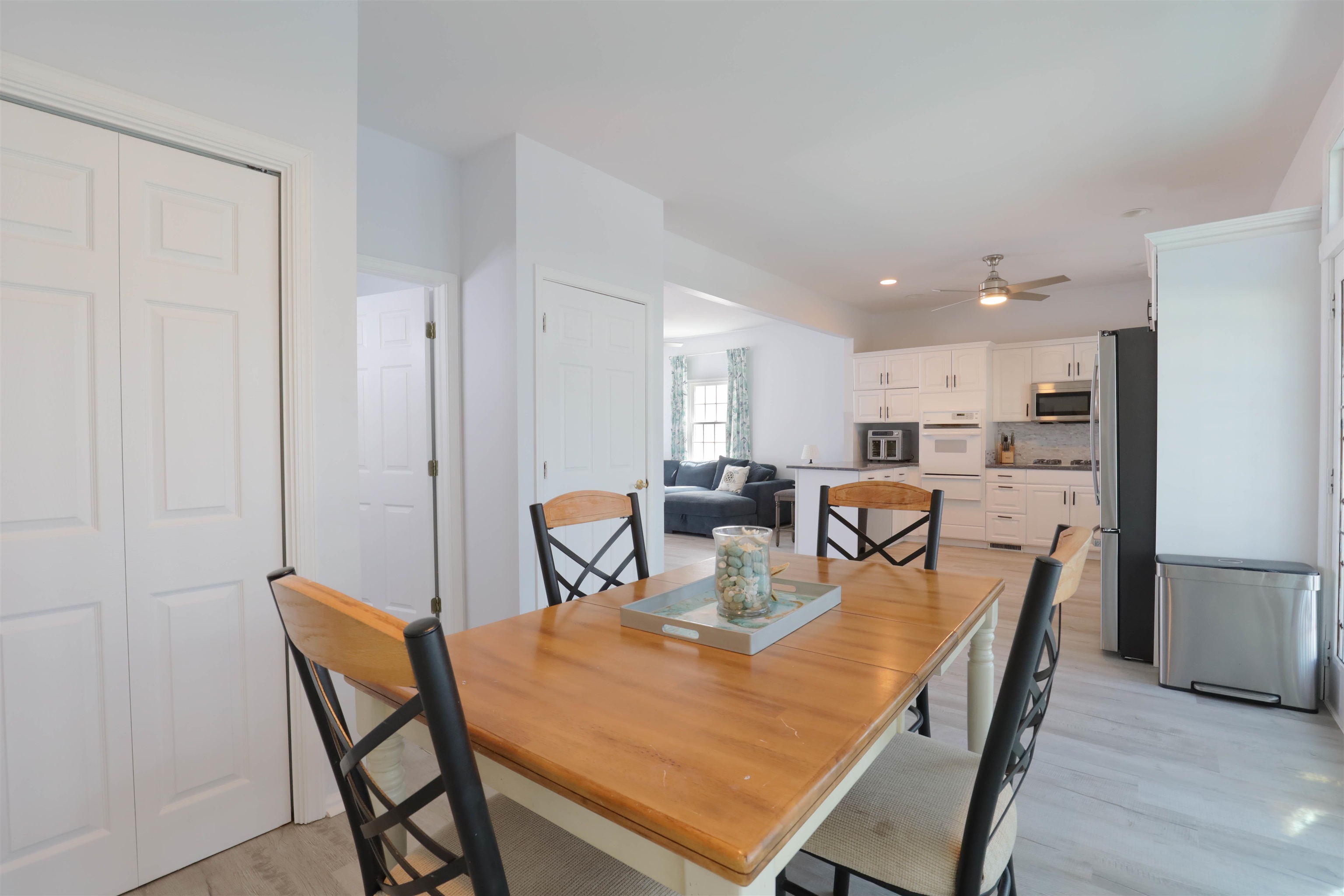 130 W 3rd Avenue - Picture 4