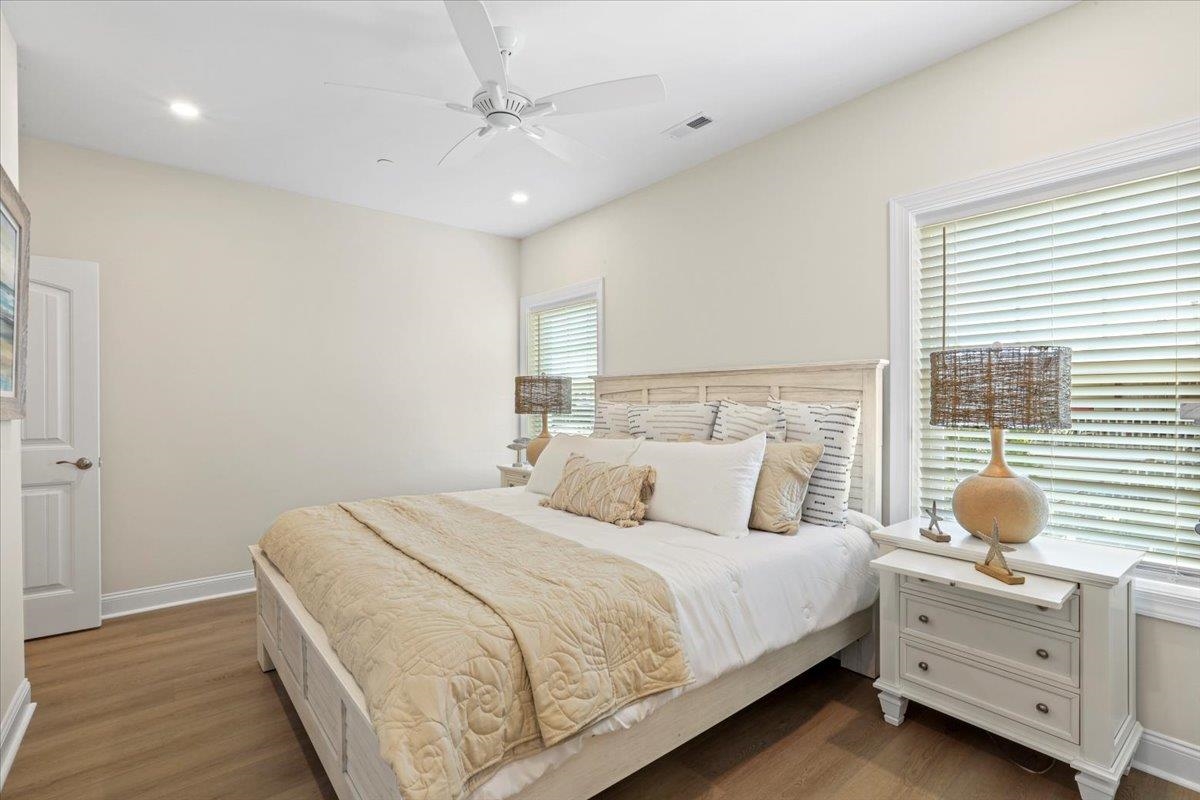 150 E Lincoln Avenue - Picture 4