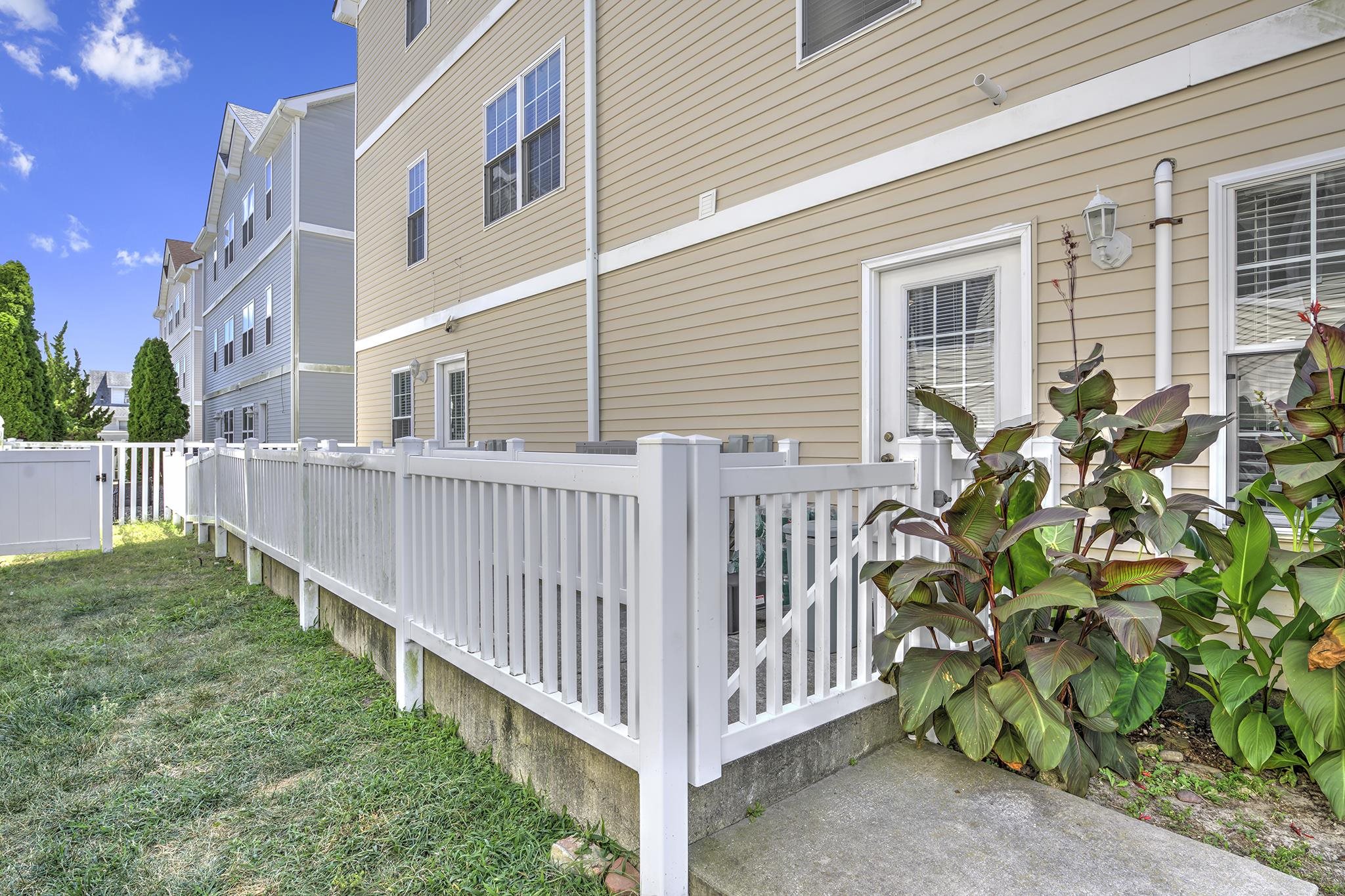 307 E Poplar Avenue - Picture 32