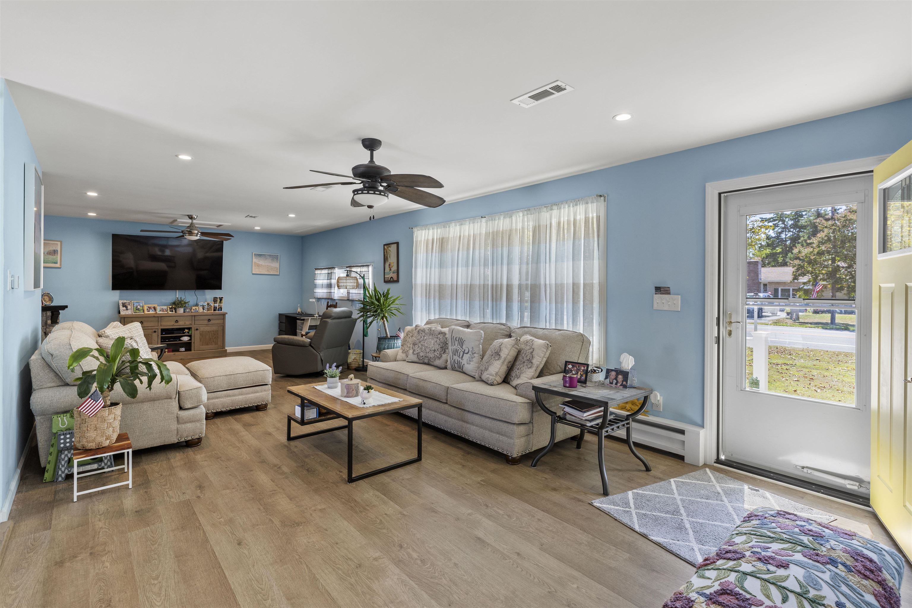 804 Millman Boulevard - Picture 2