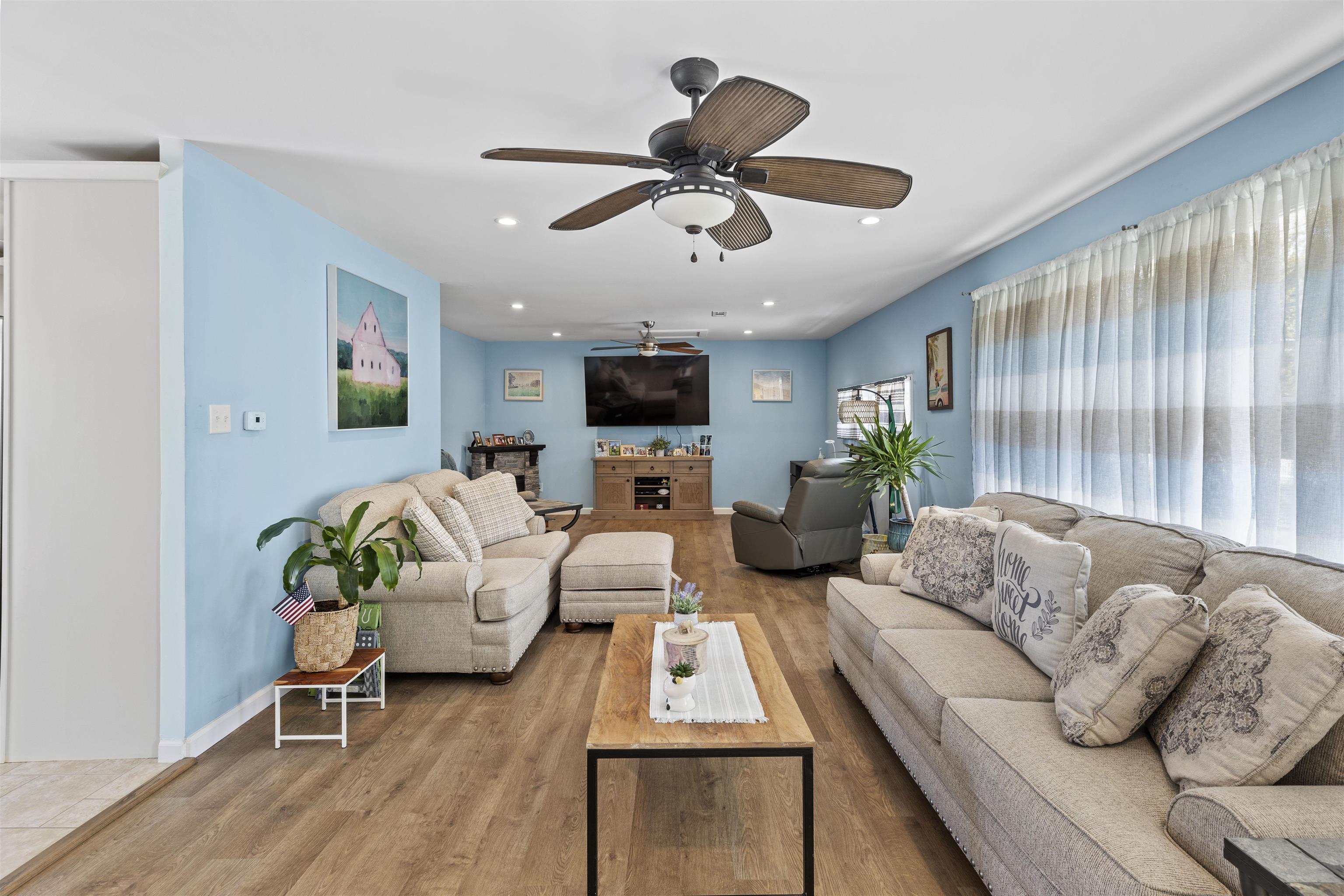 804 Millman Boulevard - Picture 3