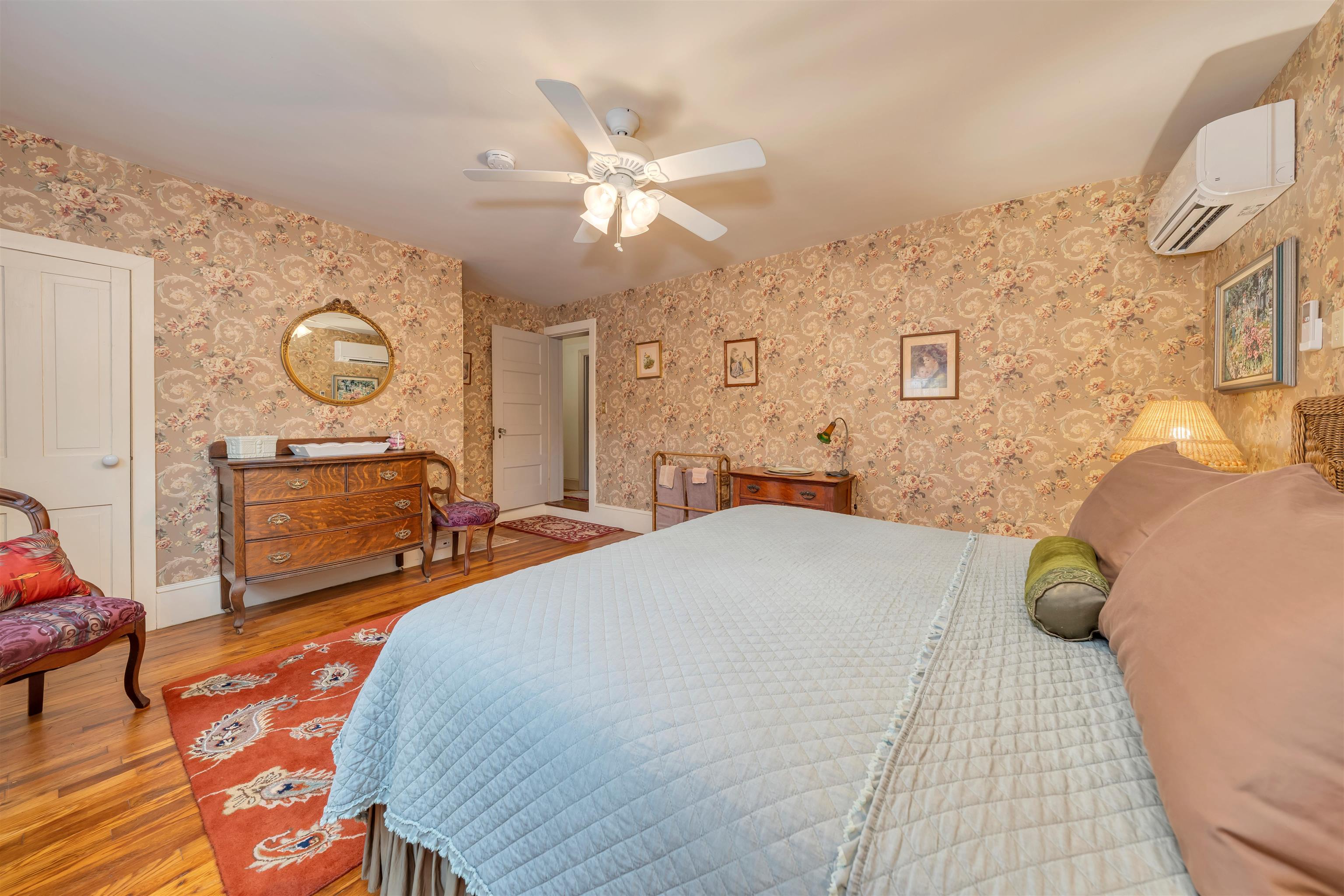 933 Washington Street - Picture 27