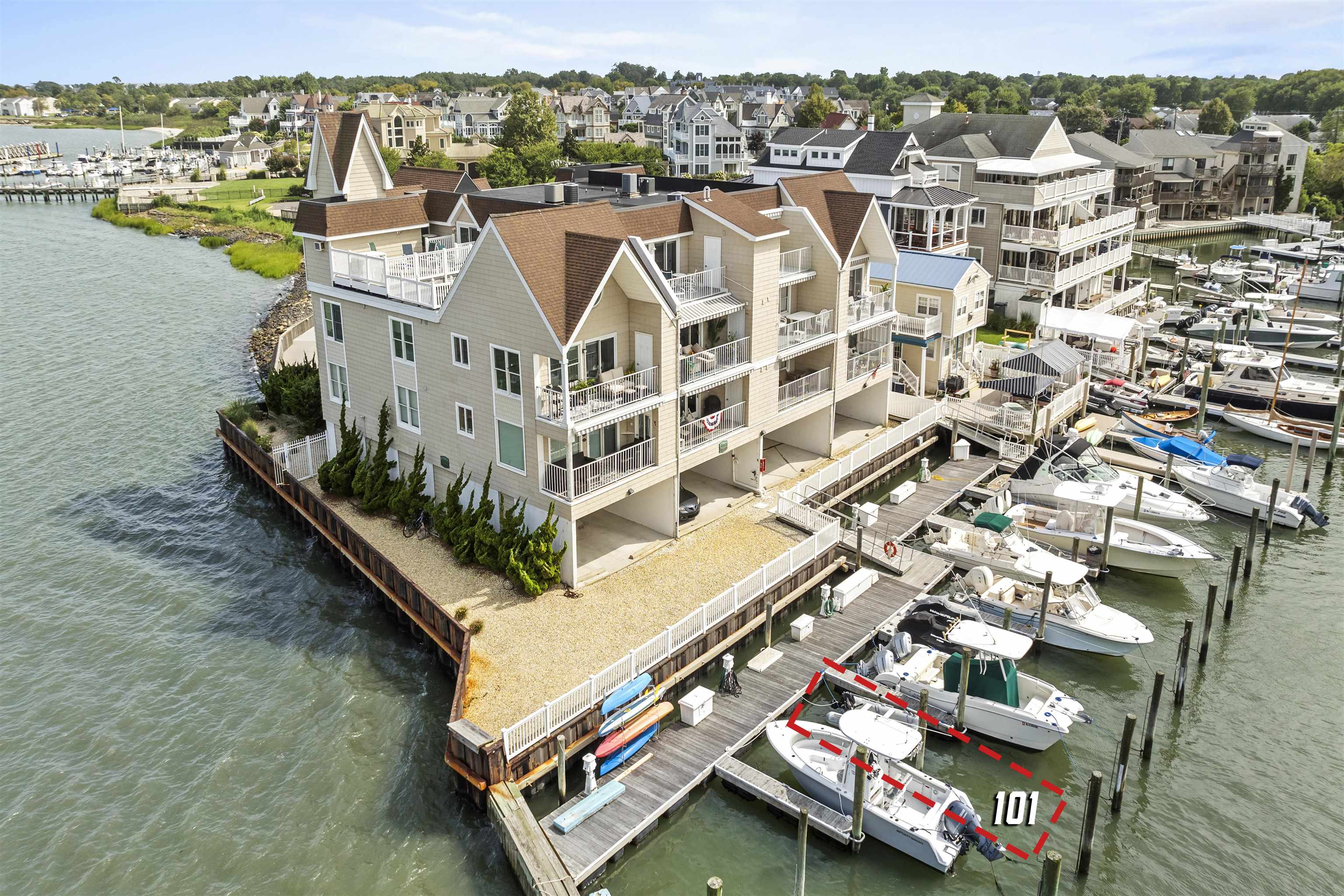 1415 Harbor Lane