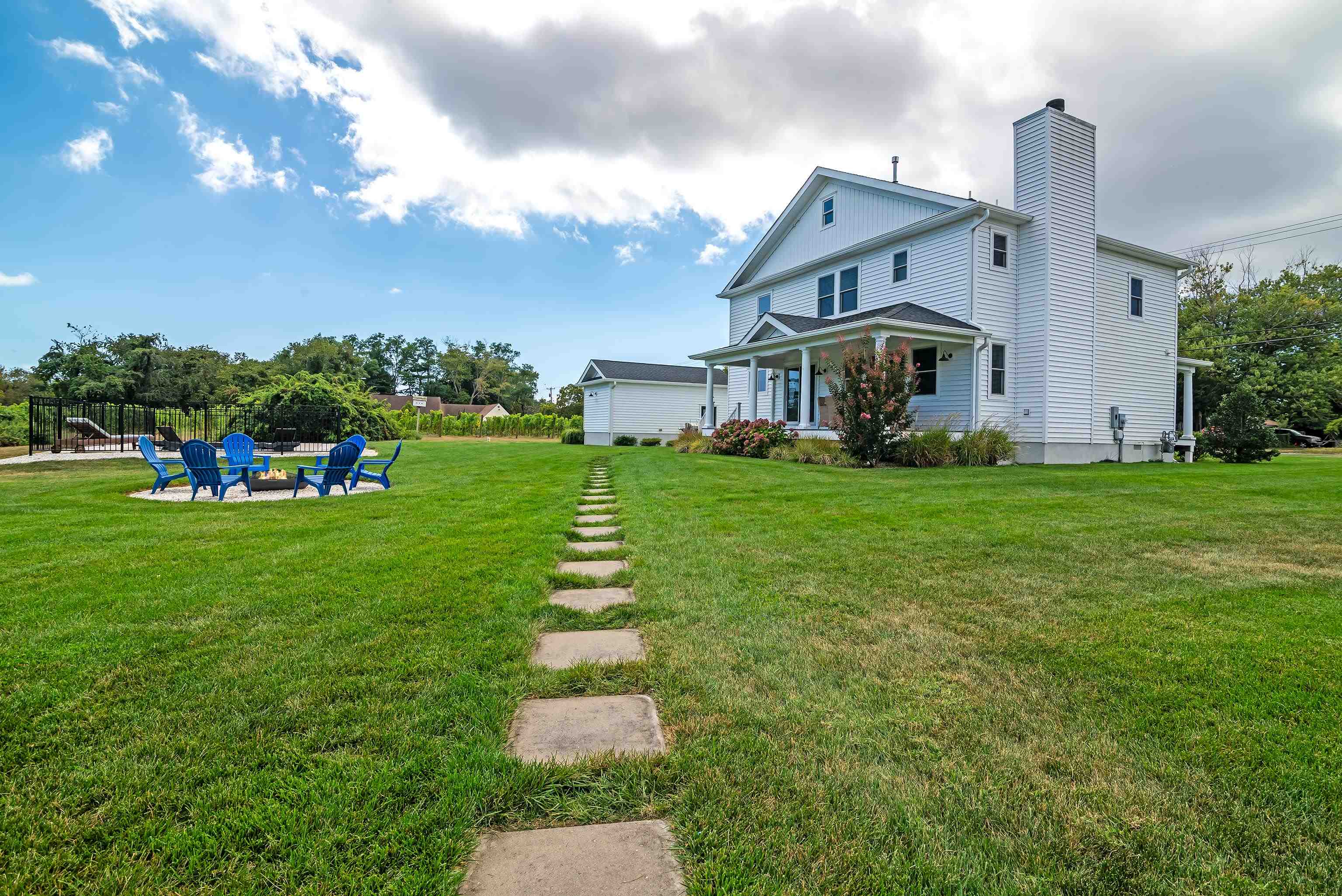 1031 Seashore Road