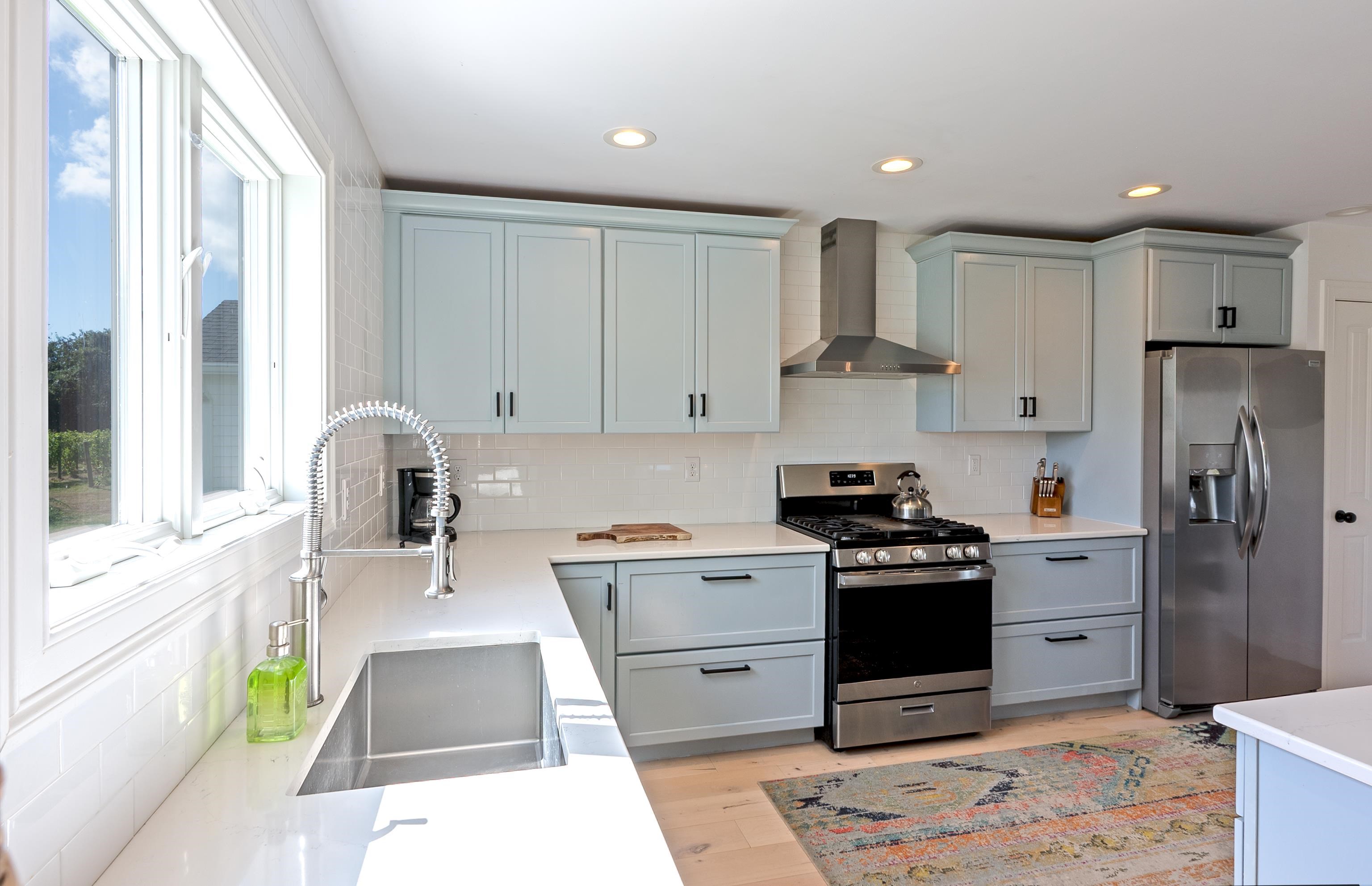 1031 Seashore Road - Picture 4