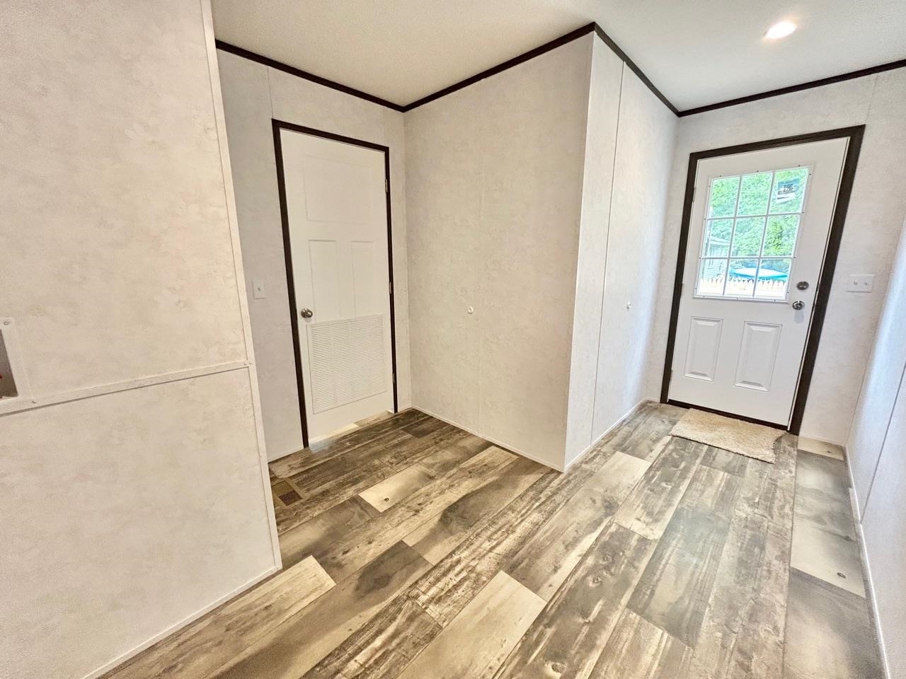 7086 James Moore Road - Picture 12