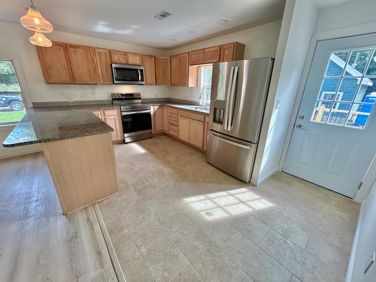 198 Tyler Road - Picture 2