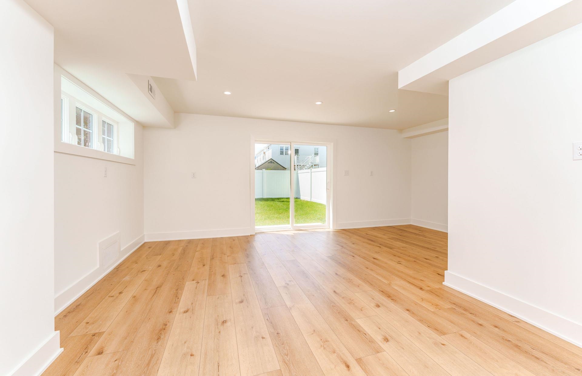 114 W Columbine Road - Picture 3