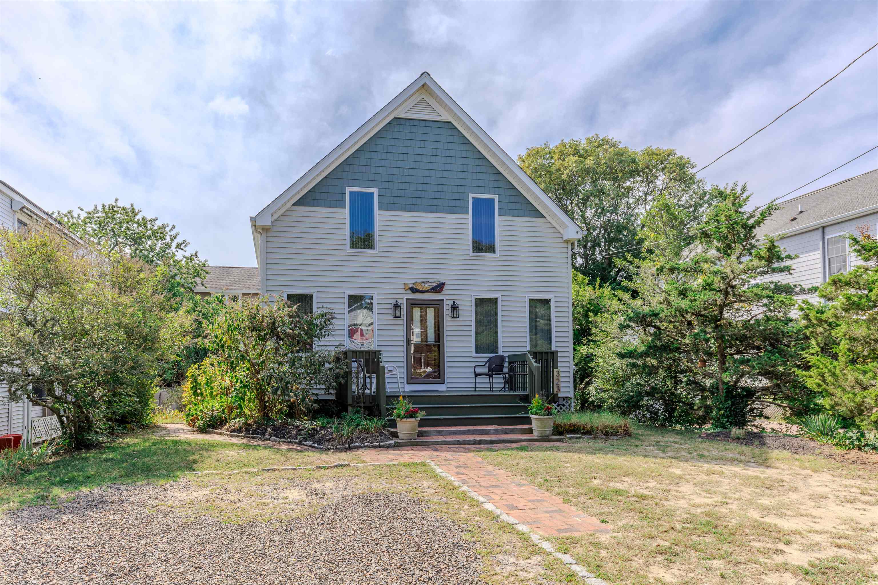 323 Alexander Avenue - Picture 1