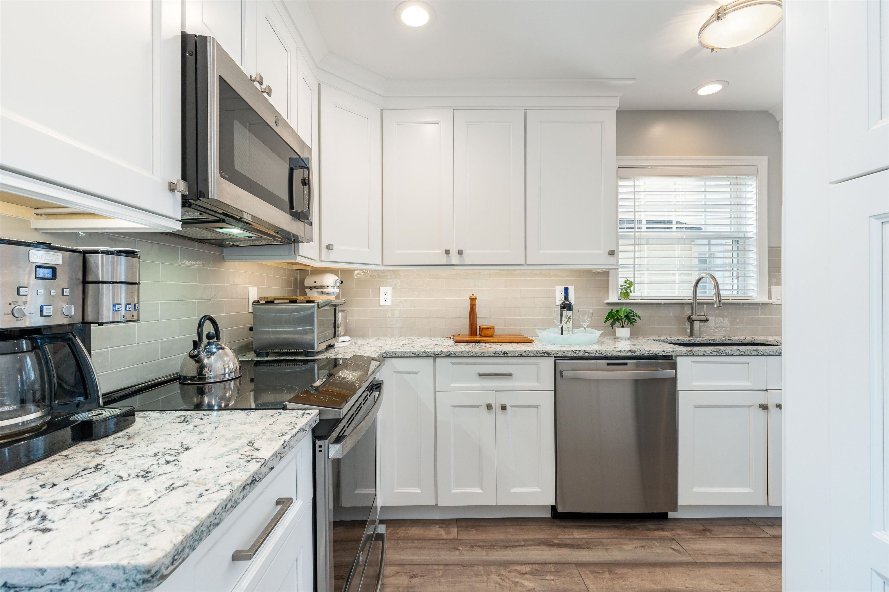 225 110th Street - Picture 16